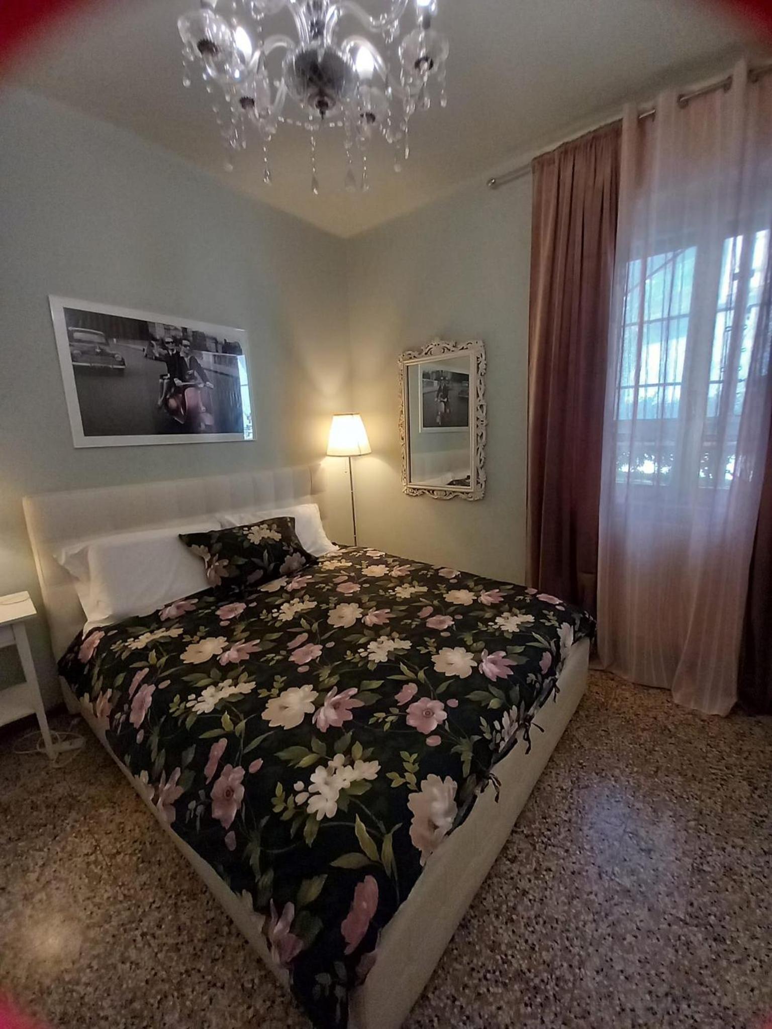Italian Vintage House view 2