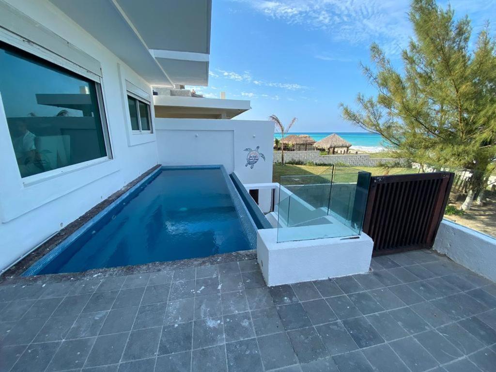 Sea and Sun Beach House view 3