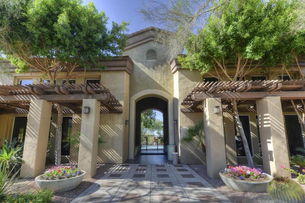 Luxury Vacation Rentals by Meridian CondoResorts