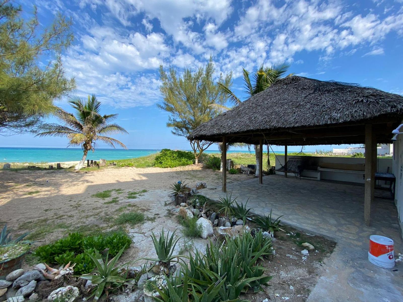 Sea and Sun Beach House view 4