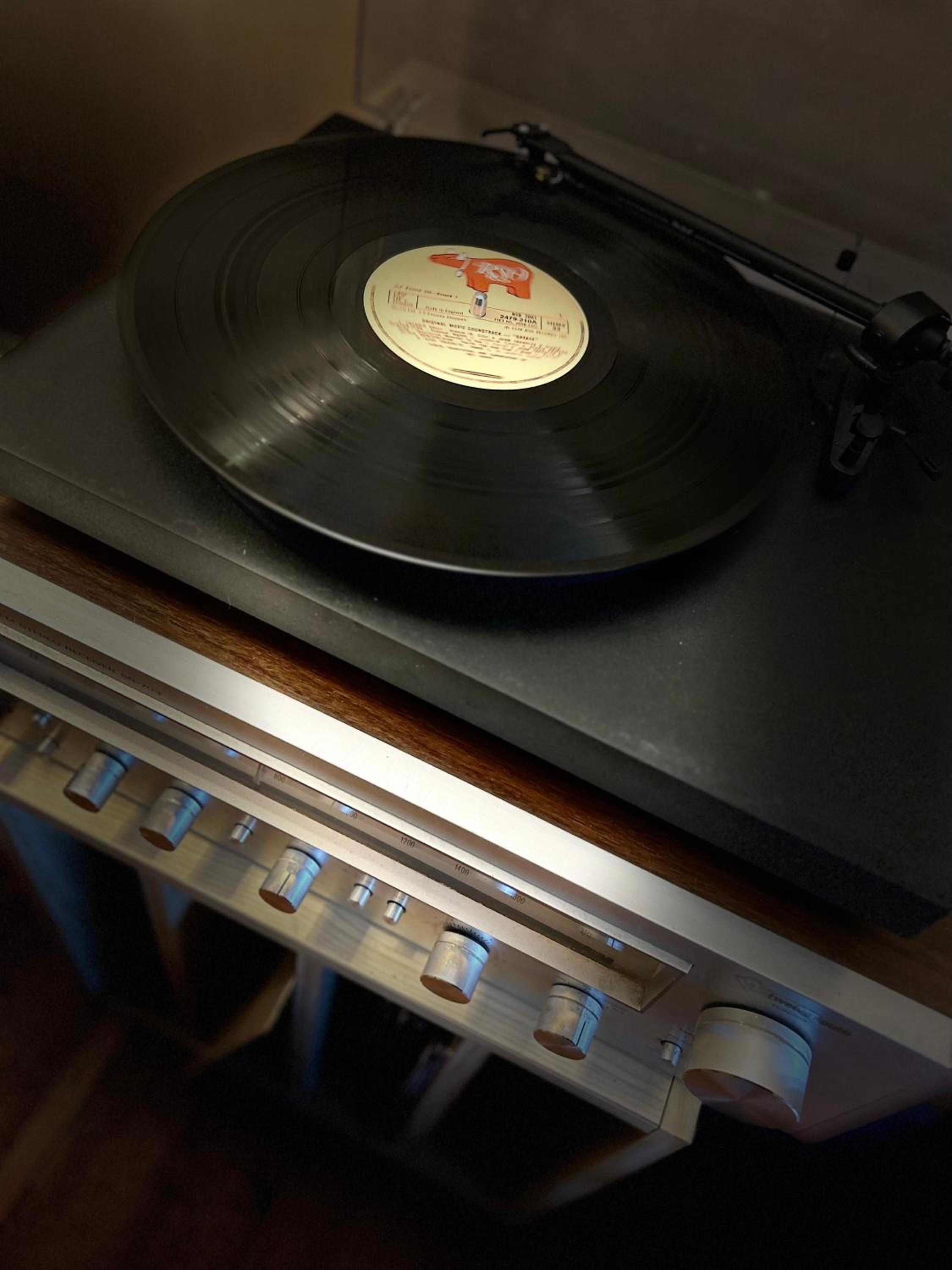 Stroud Vacations - Springbank Cottage by MaisonPro - Property Image 7