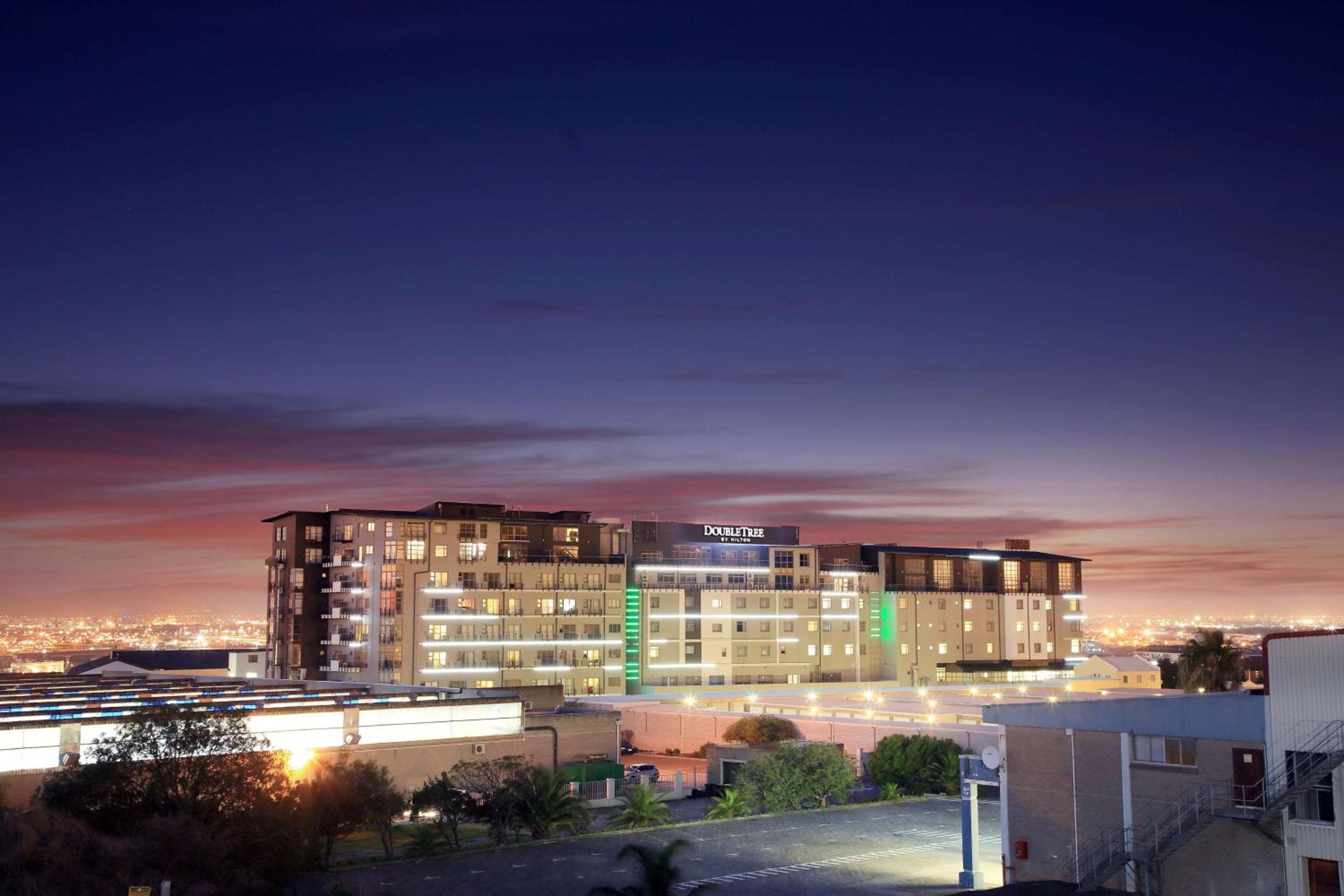 DoubleTree by Hilton Cape Town Upper Eastside 4
