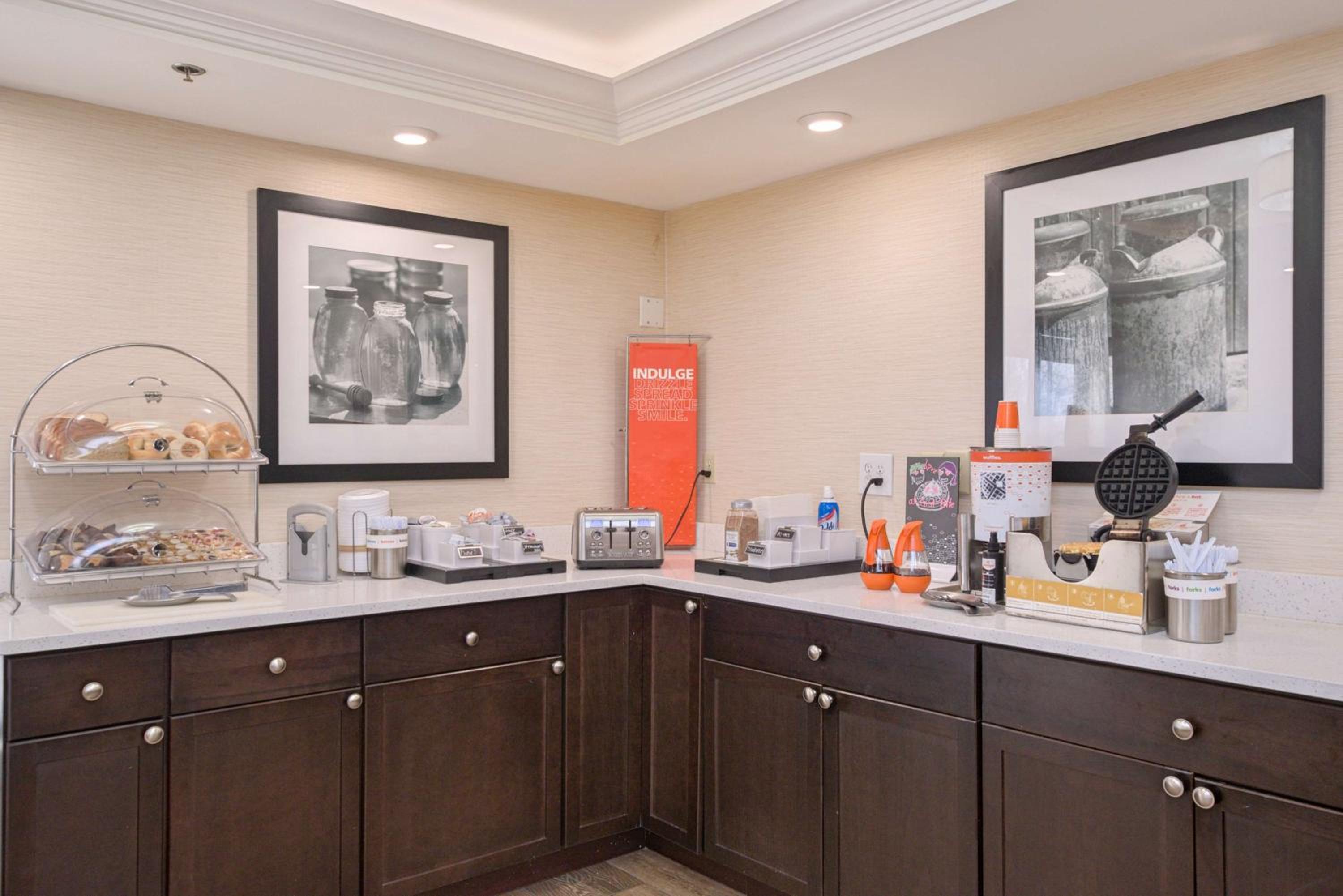Portsmouth Vacations - Hampton Inn Portsmouth Central - Property Image 10