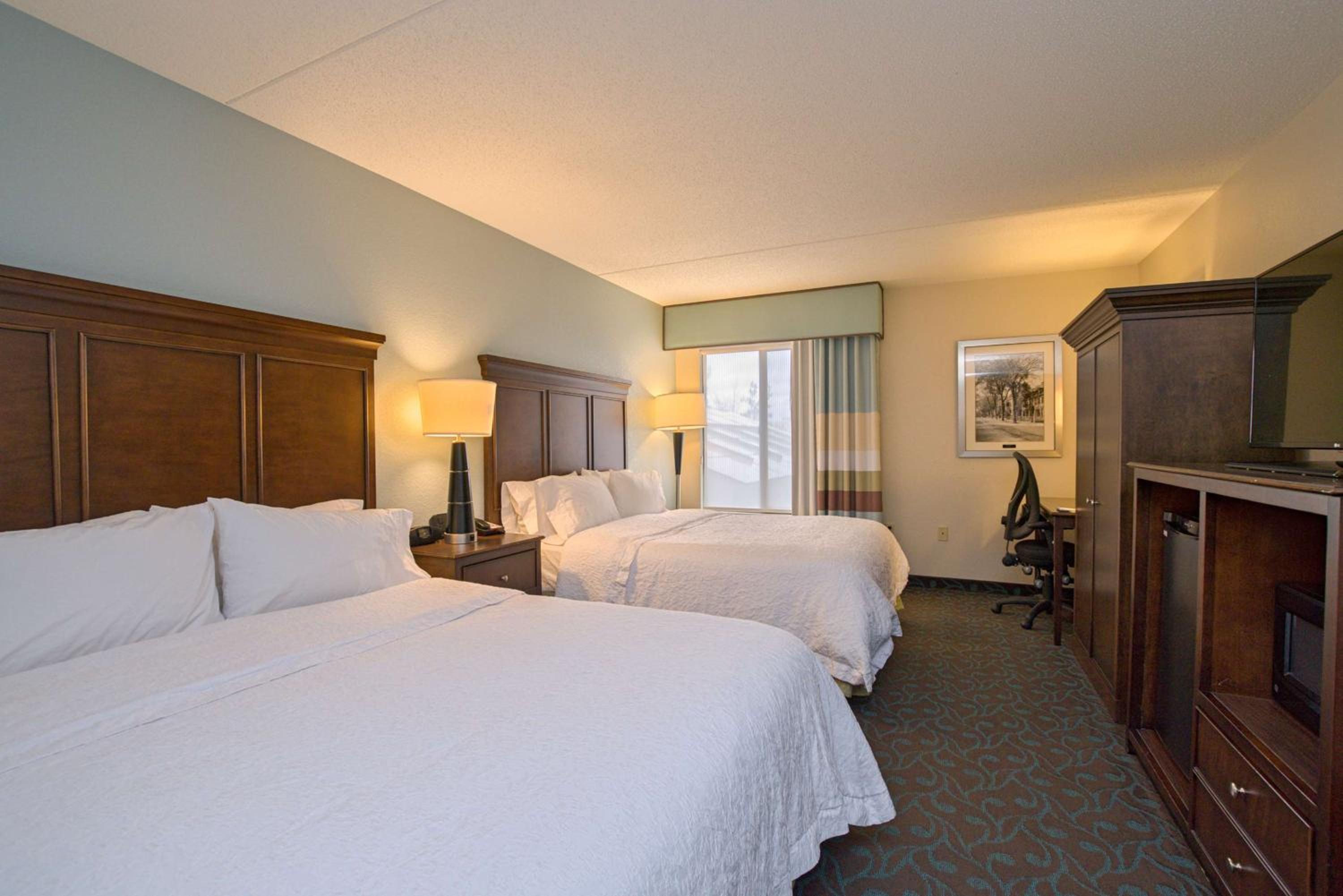 Portsmouth Vacations - Hampton Inn Portsmouth Central - Property Image 12