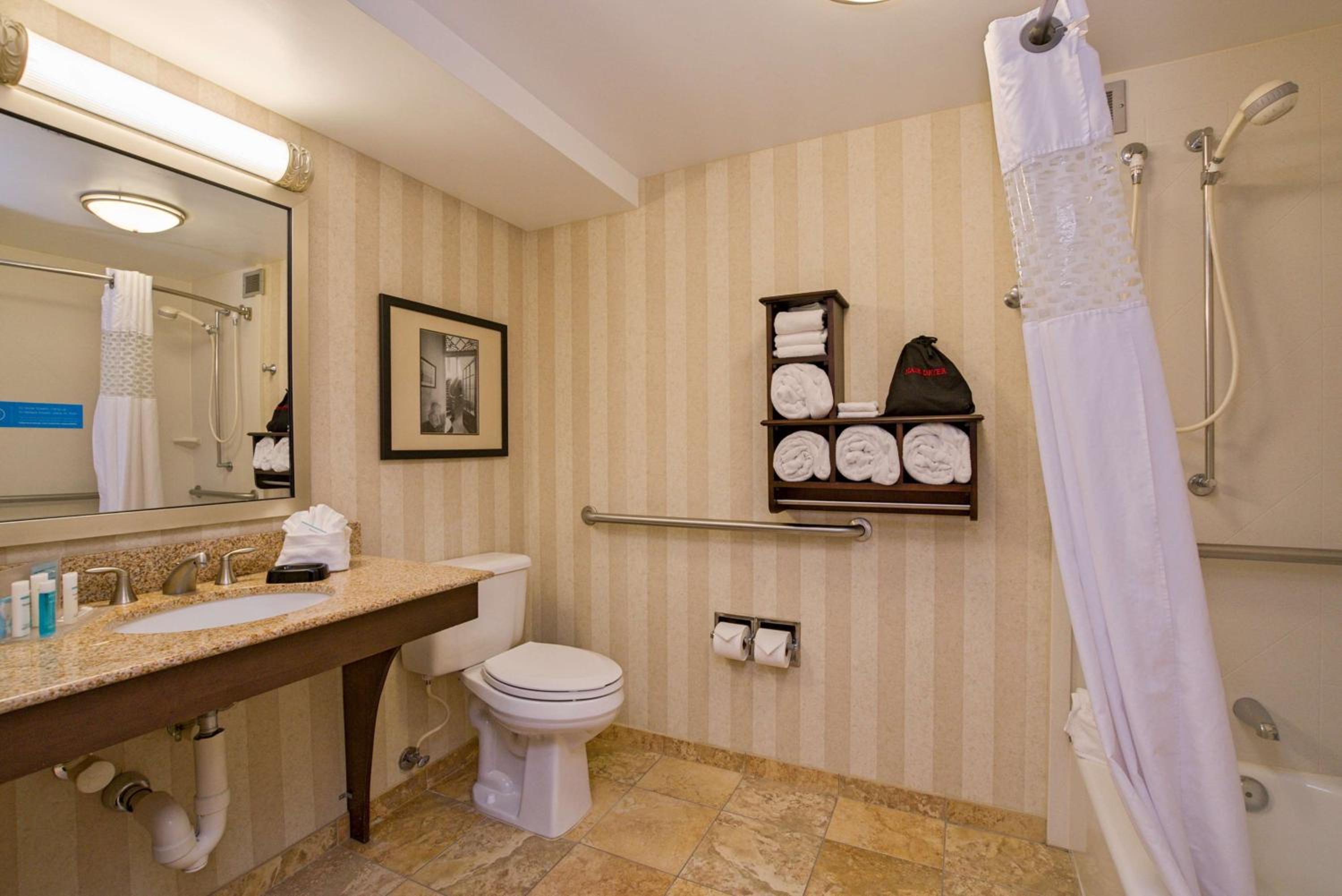 Portsmouth Vacations - Hampton Inn Portsmouth Central - Property Image 15