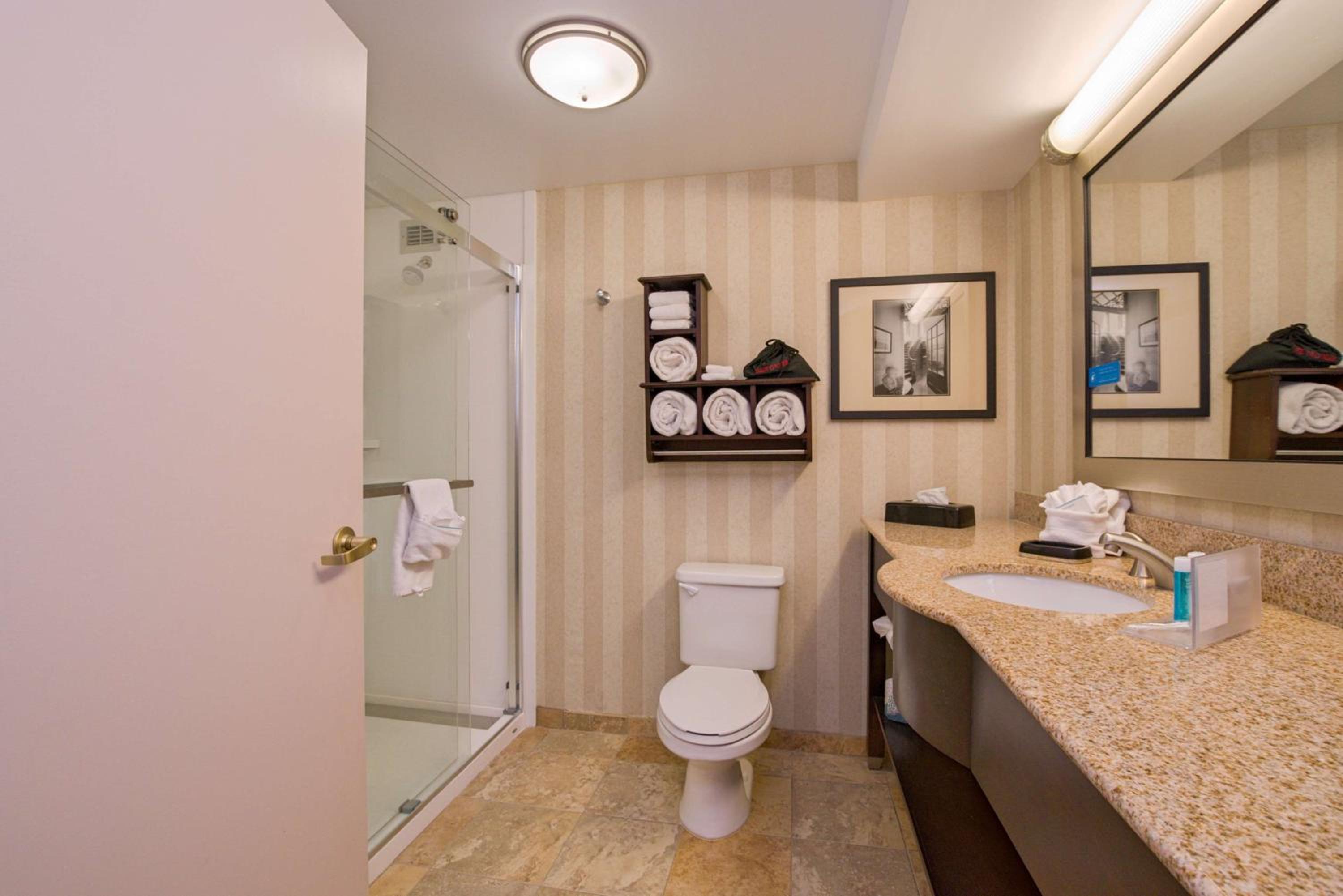 Portsmouth Vacations - Hampton Inn Portsmouth Central - Property Image 17