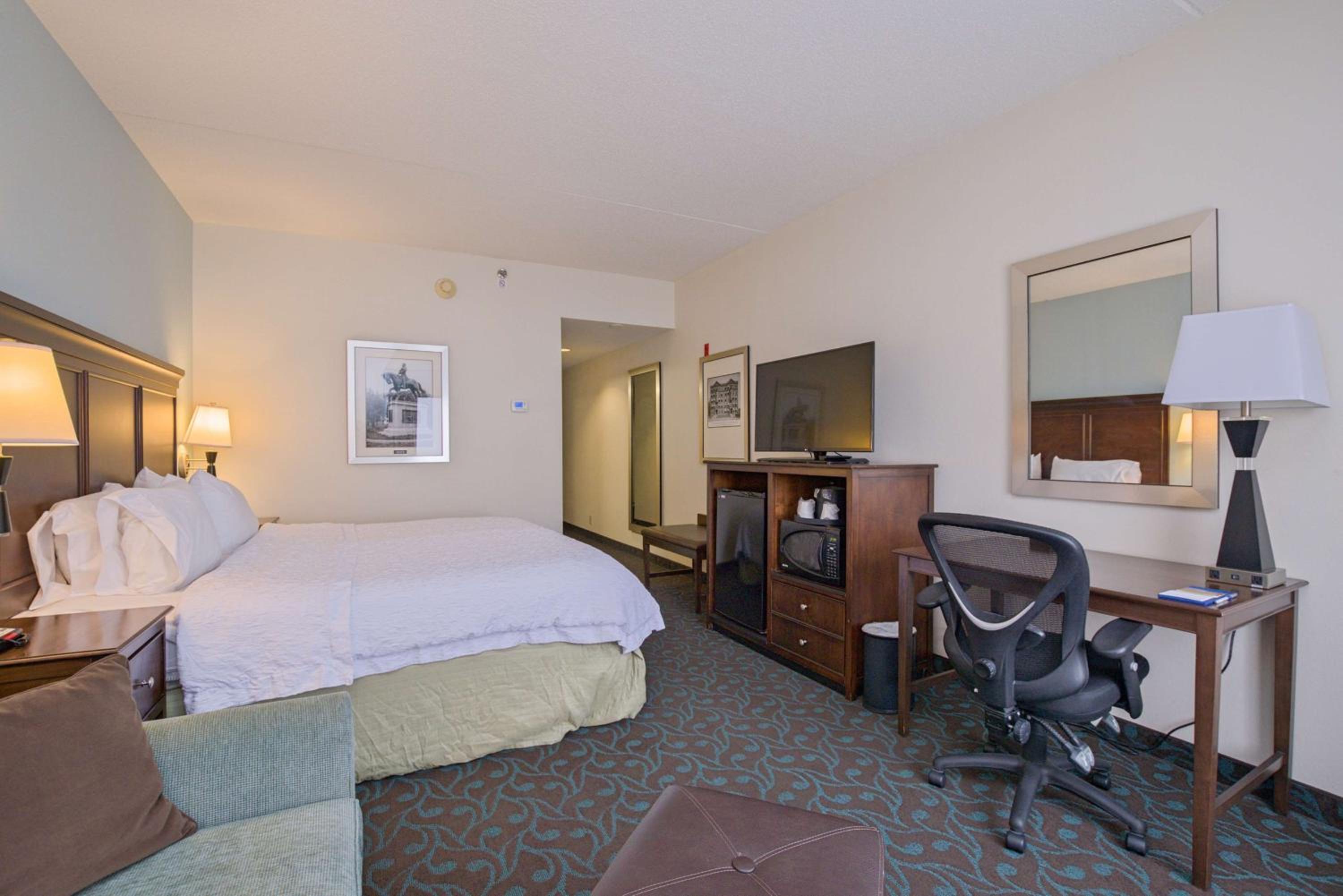 Portsmouth Vacations - Hampton Inn Portsmouth Central - Property Image 18