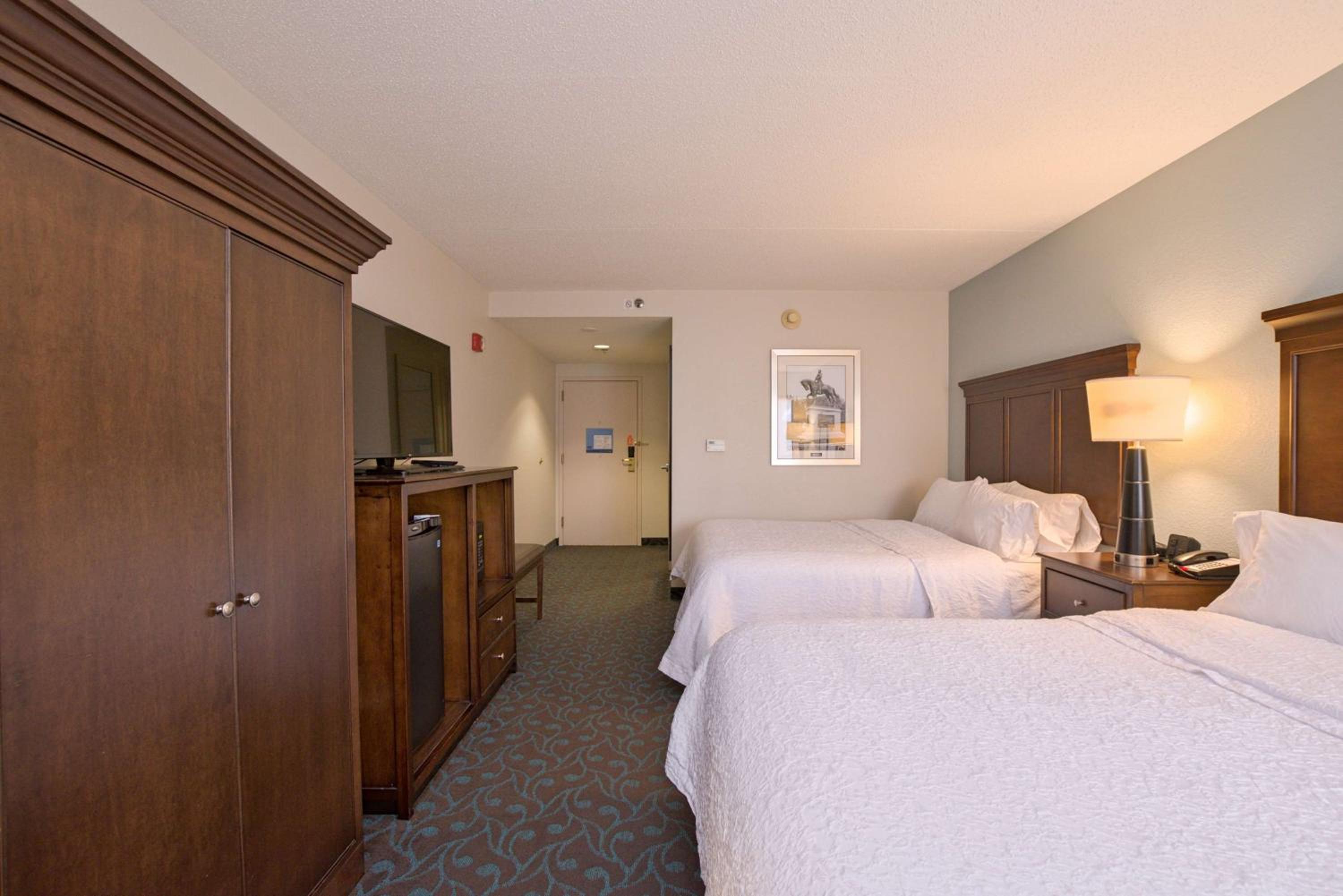 Portsmouth Vacations - Hampton Inn Portsmouth Central - Property Image 26