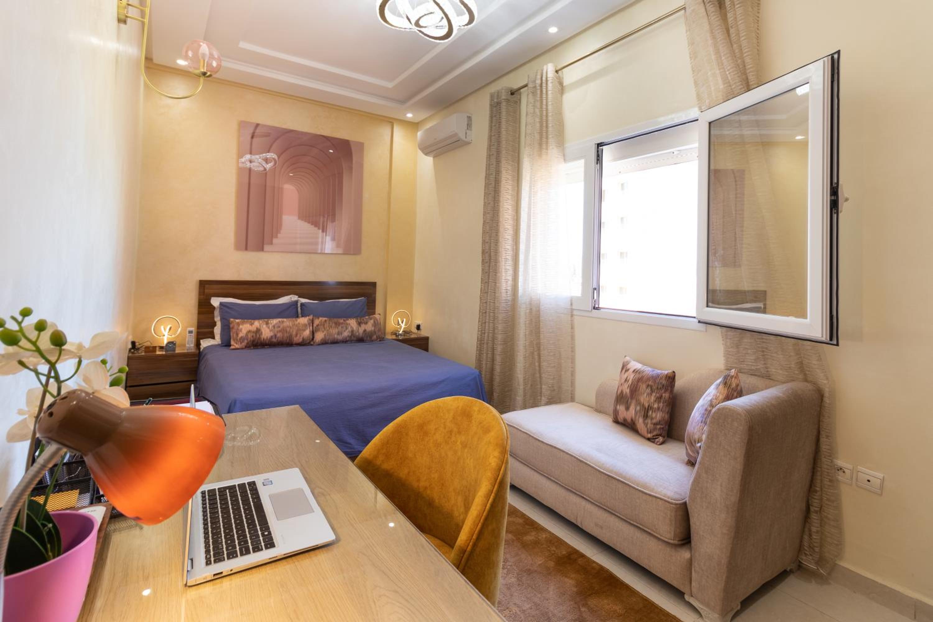 hotel room