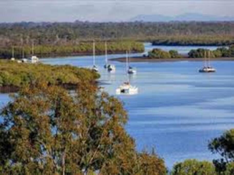 MANGO LODGE River Heads