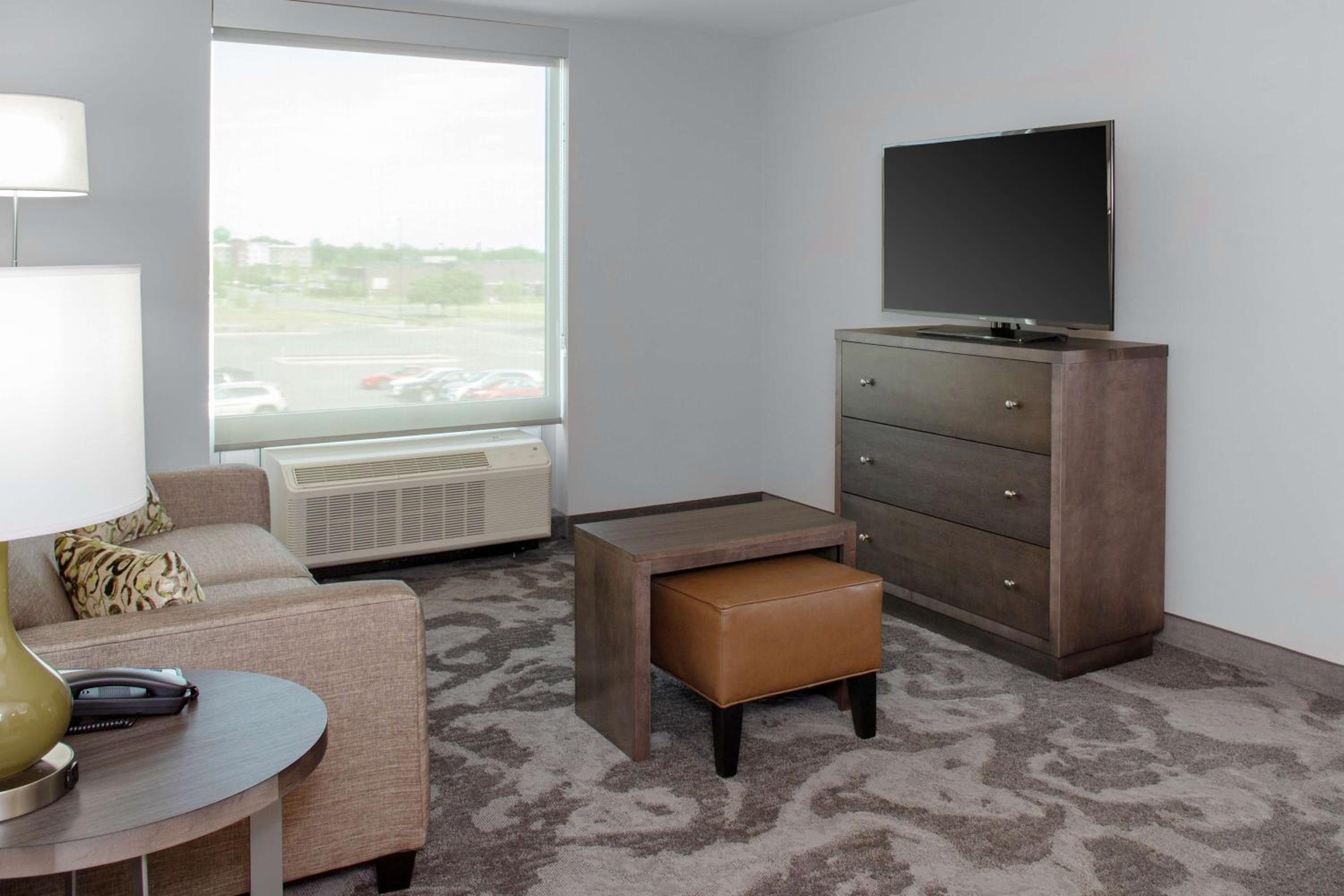 Lansing Vacations - Homewood Suites By Hilton Lansing Eastwood - Property Image 8