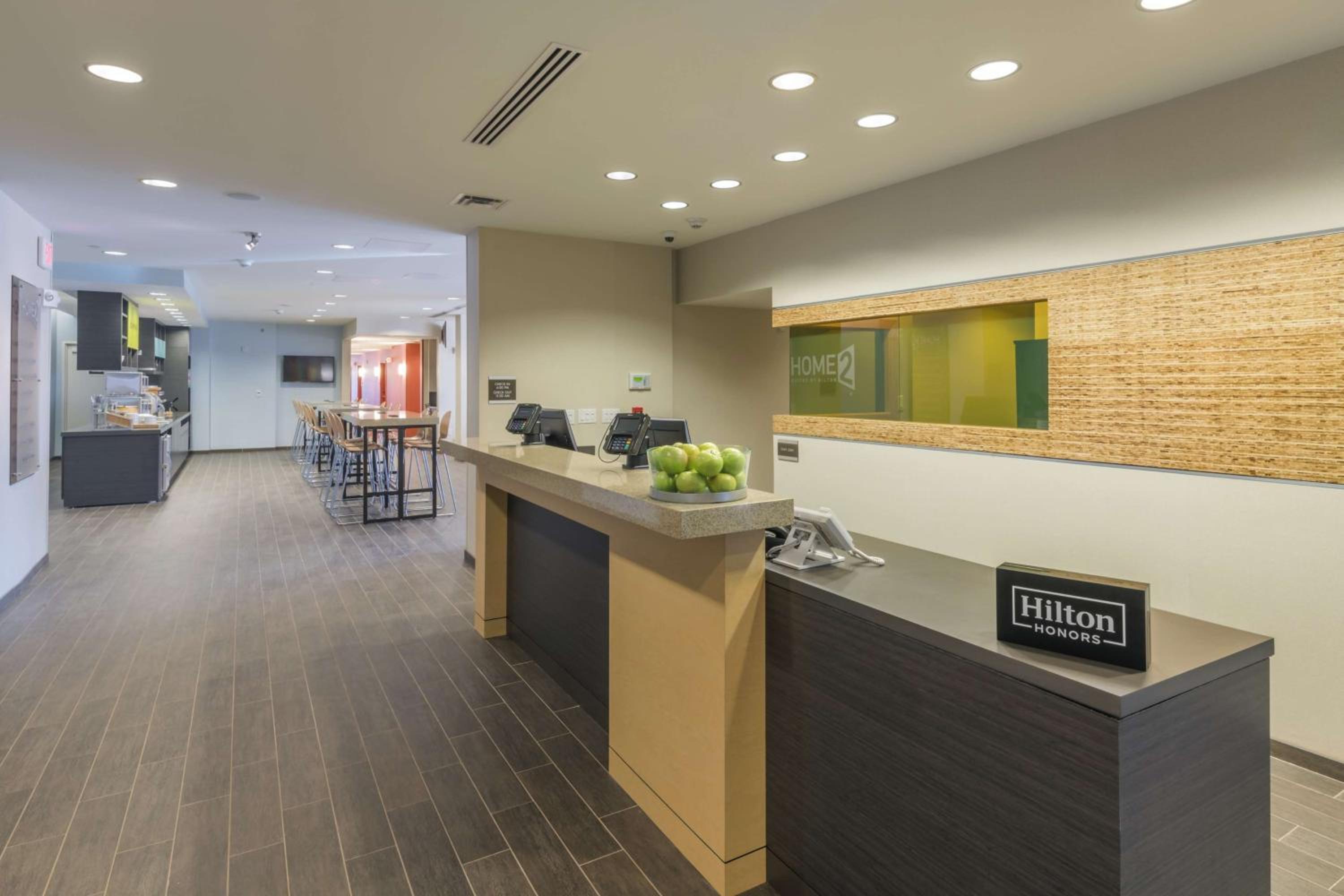 Kansas City Vacations - Home2 Suites Kansas City Downtown - Property Image 13