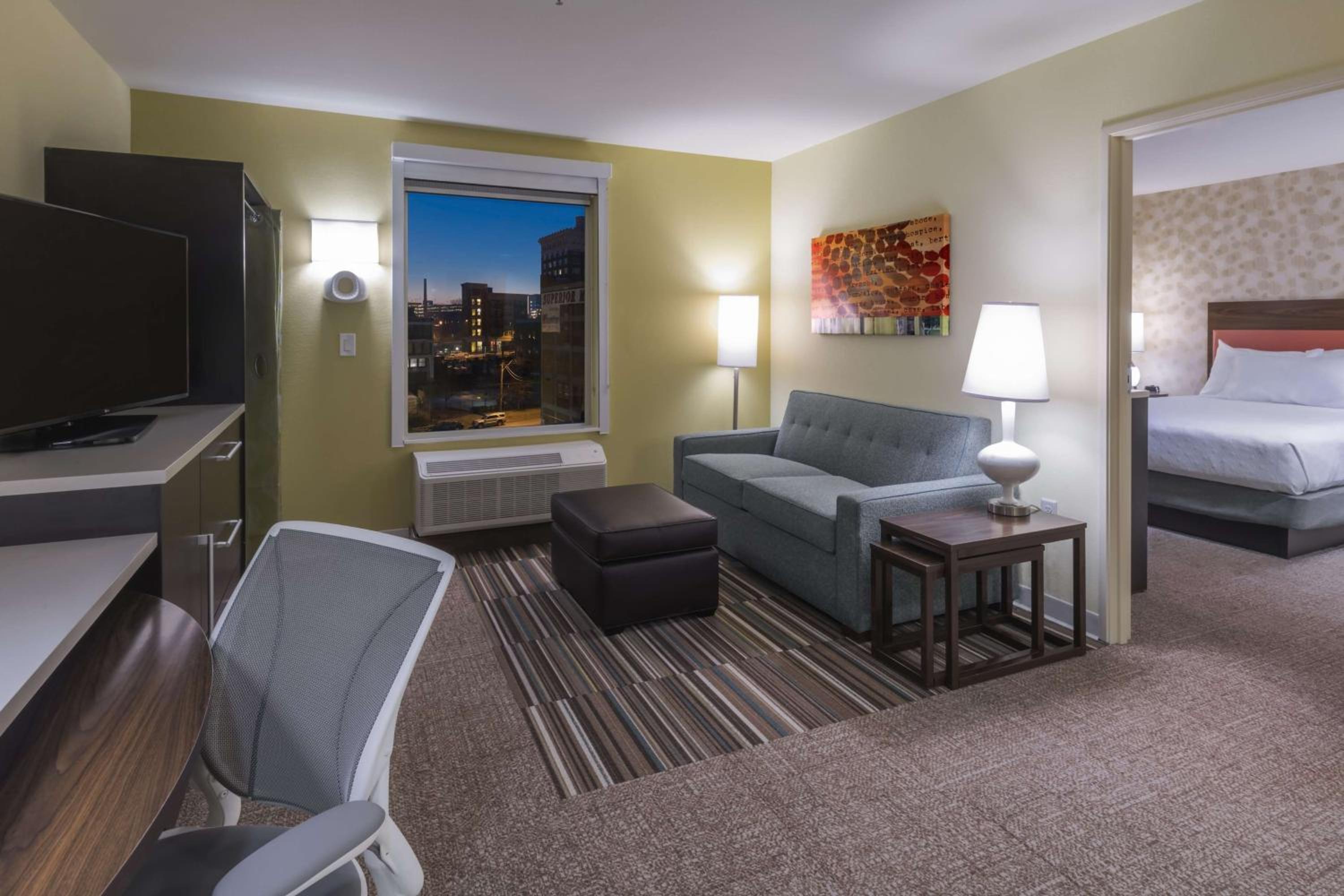 Kansas City Vacations - Home2 Suites Kansas City Downtown - Property Image 26