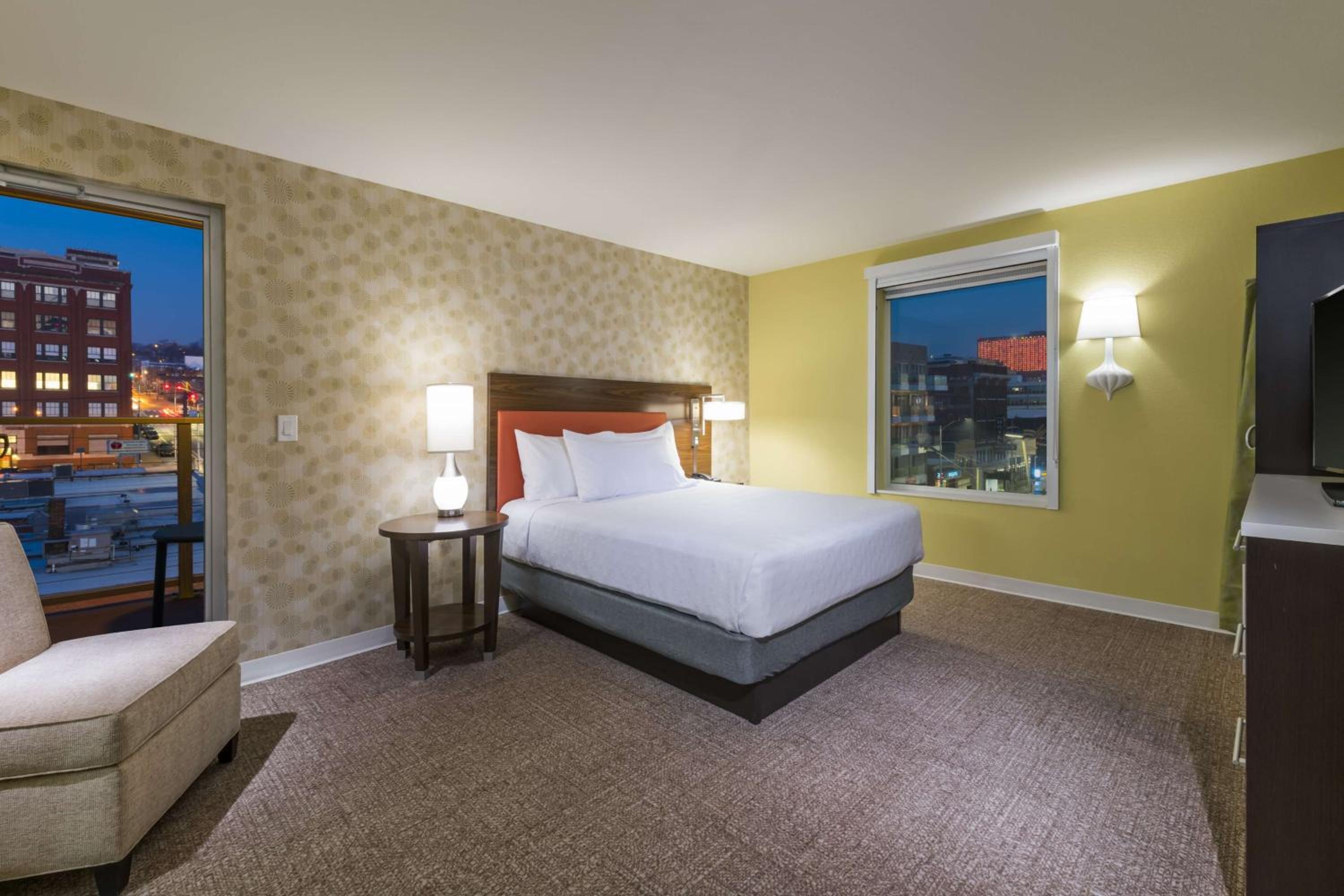 Kansas City Vacations - Home2 Suites Kansas City Downtown - Property Image 29