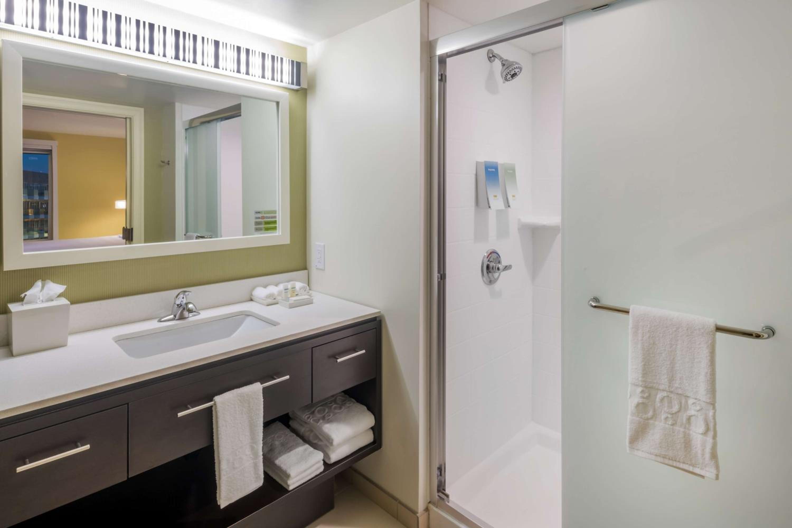 Kansas City Vacations - Home2 Suites Kansas City Downtown - Property Image 27