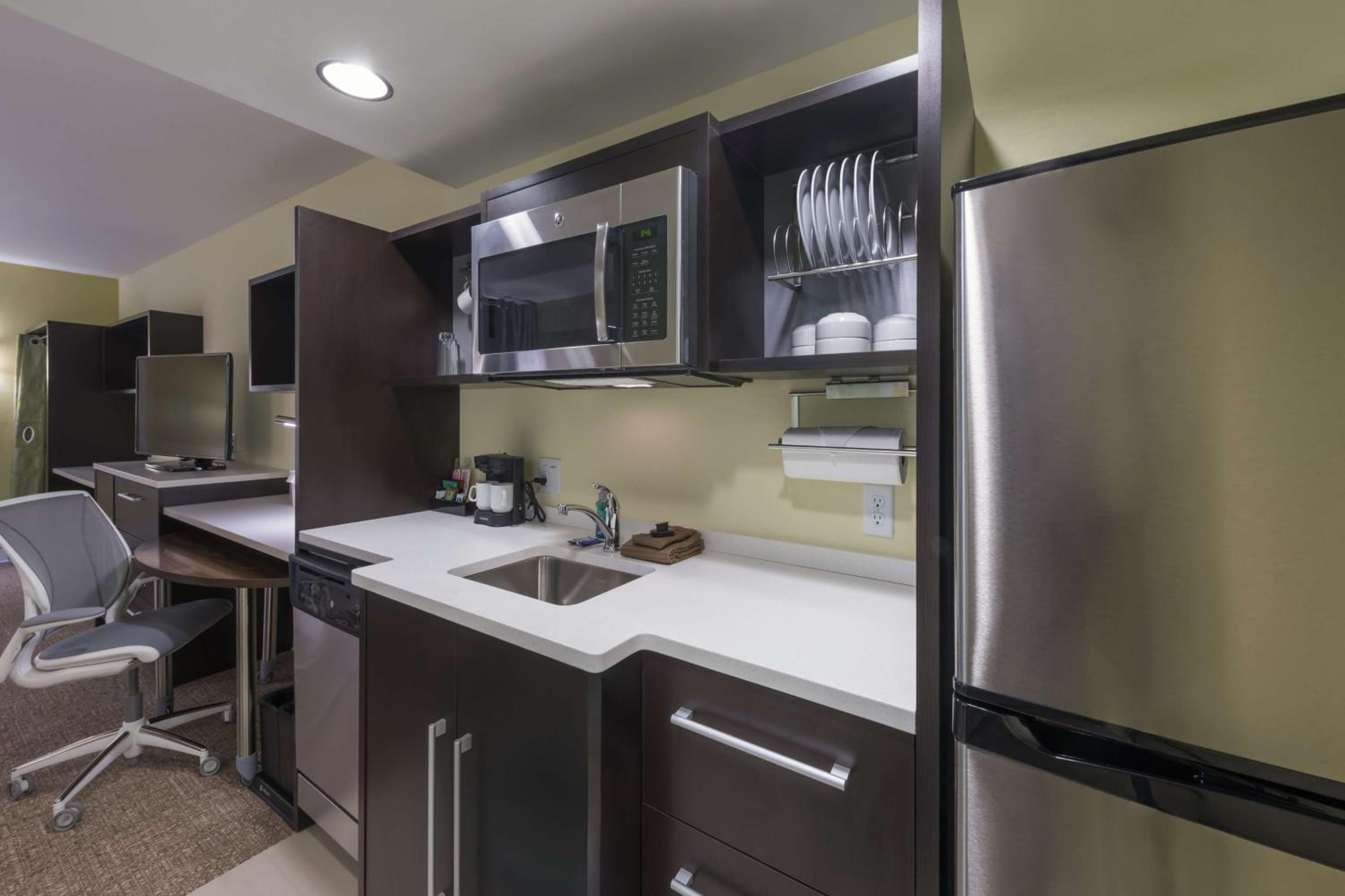 Kansas City Vacations - Home2 Suites Kansas City Downtown - Property Image 25