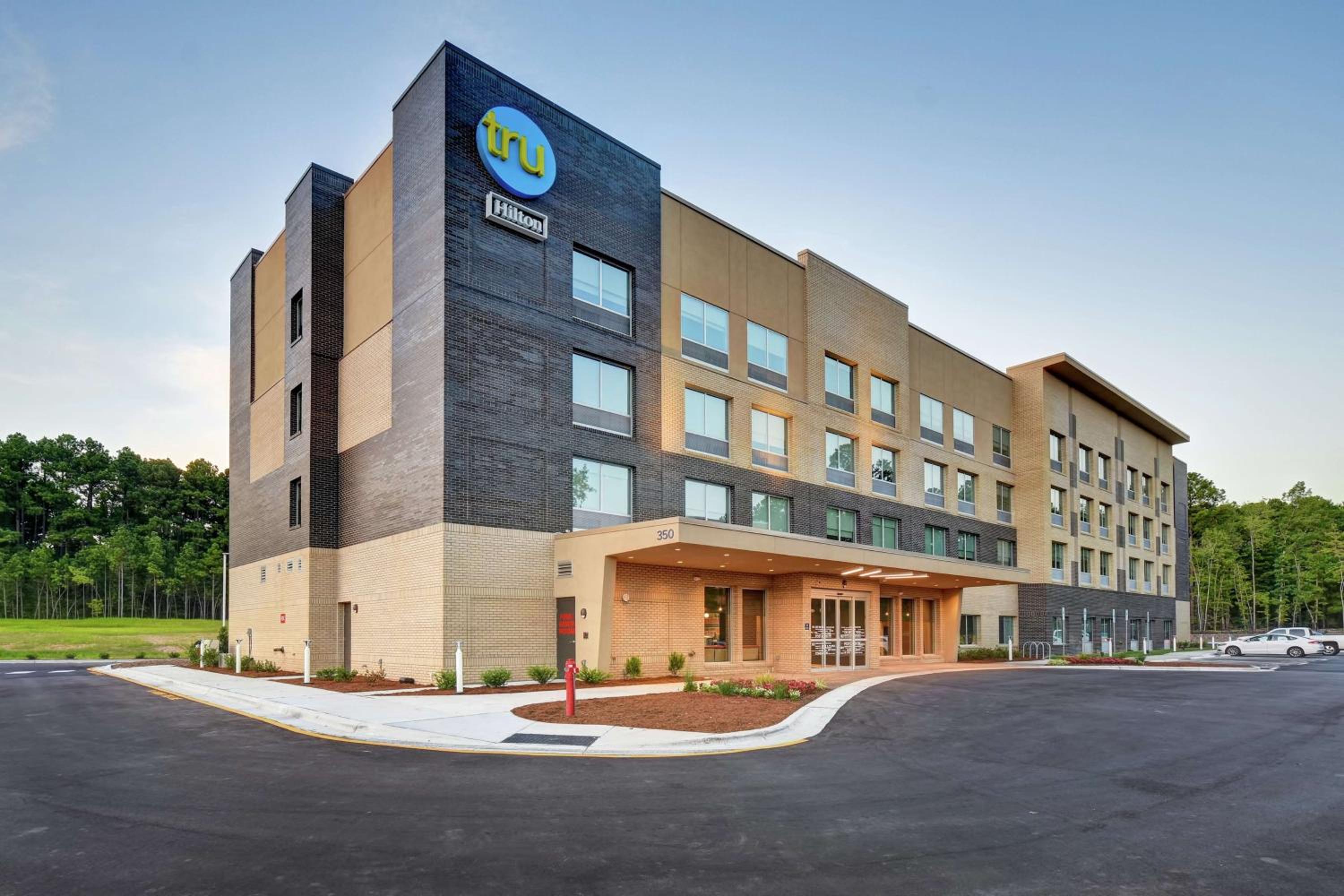 Hotel Tru by Hilton Raleigh Durham Airport