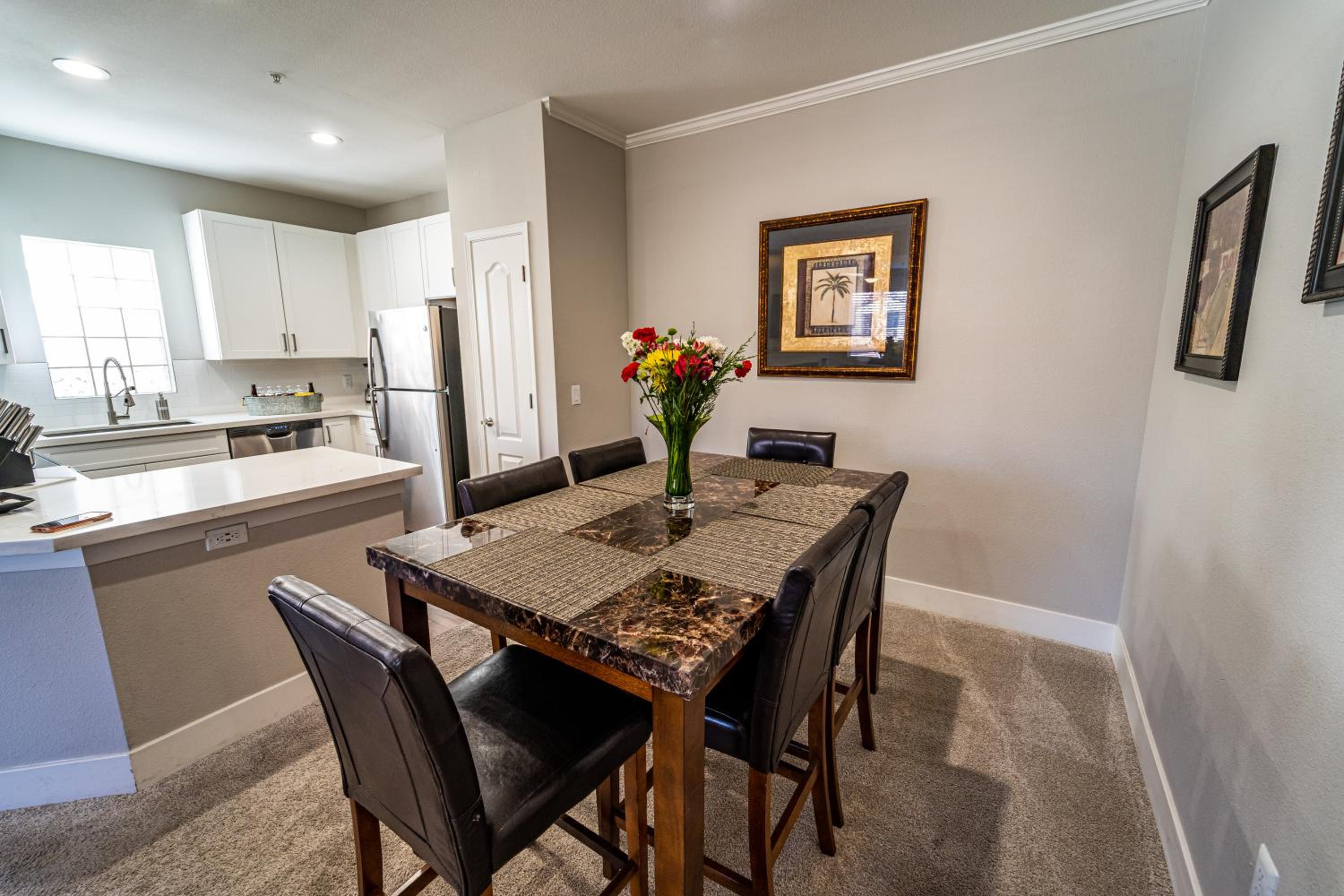 Luxury Vacation Rentals by Meridian CondoResorts