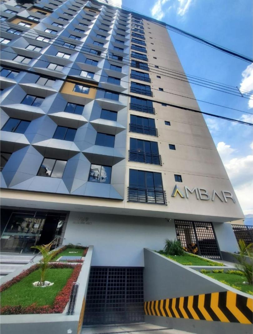 Ambar Cleo