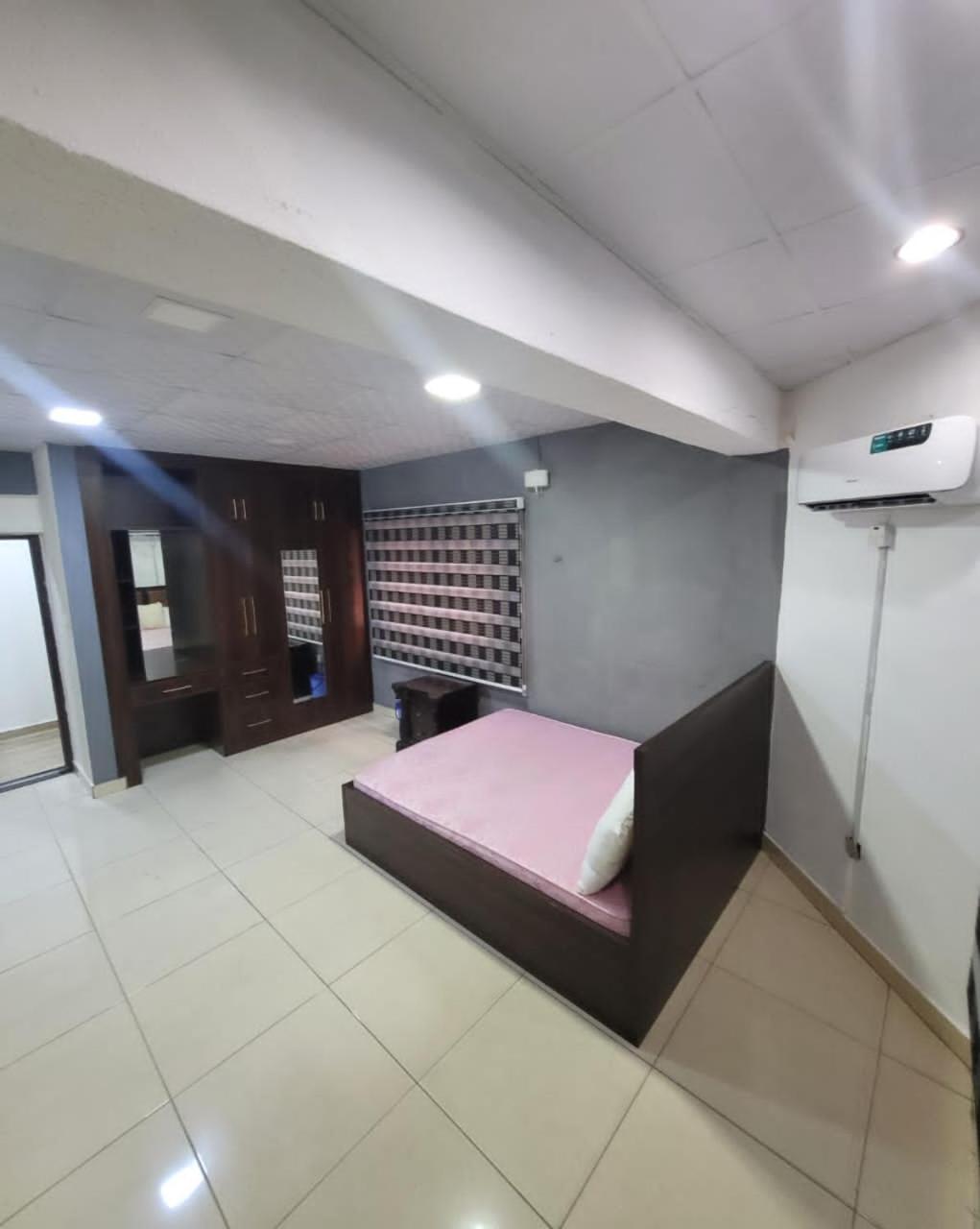 PALM GROVE APARTMENT