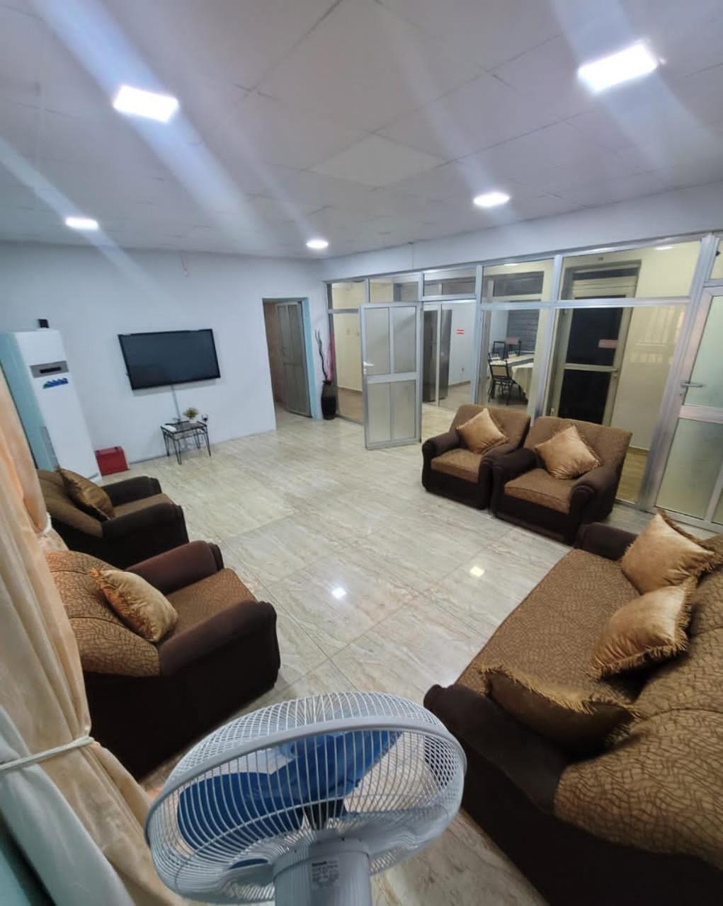 PALM GROVE APARTMENT