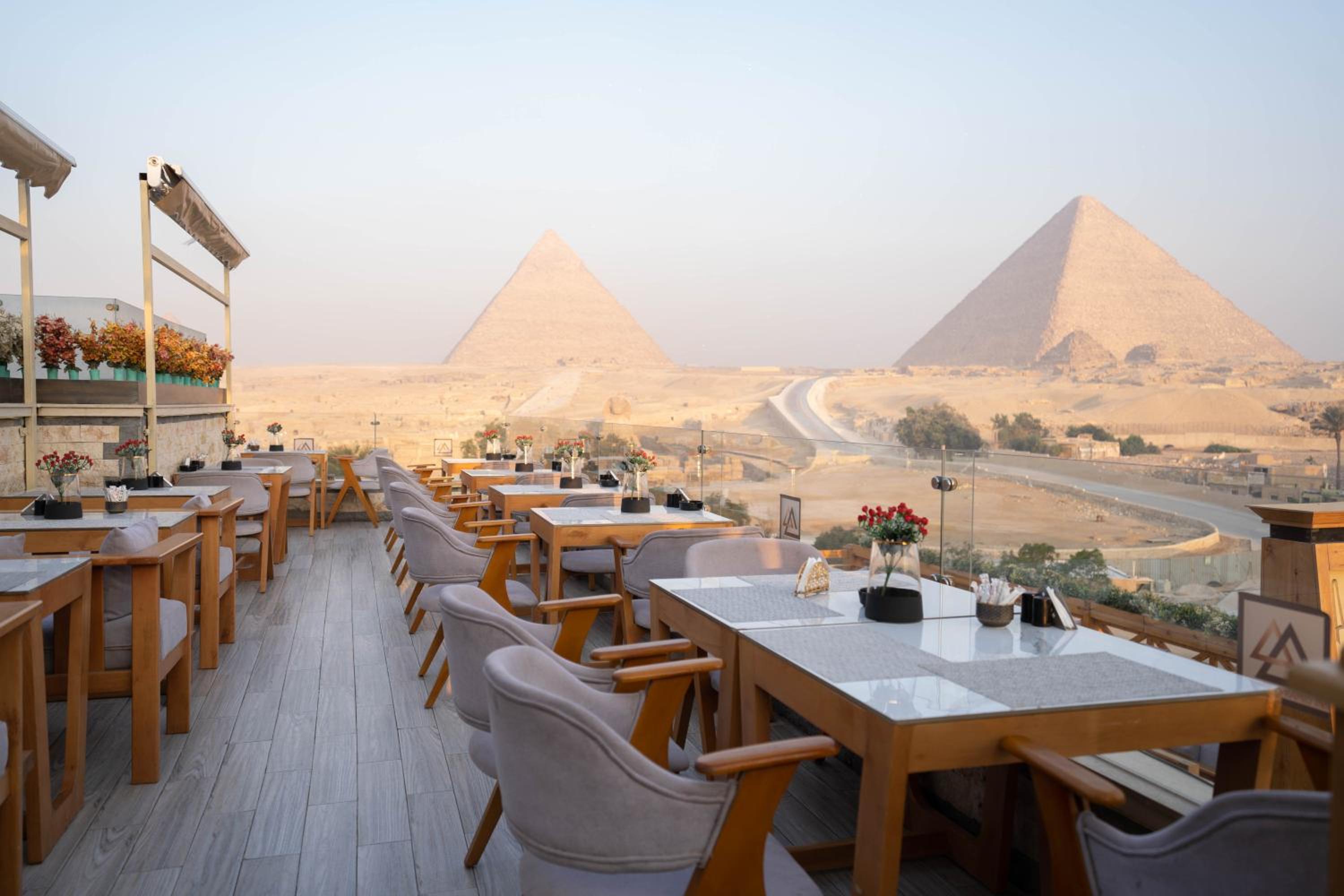 Foto 149 de 163 de Great Pyramid Inn