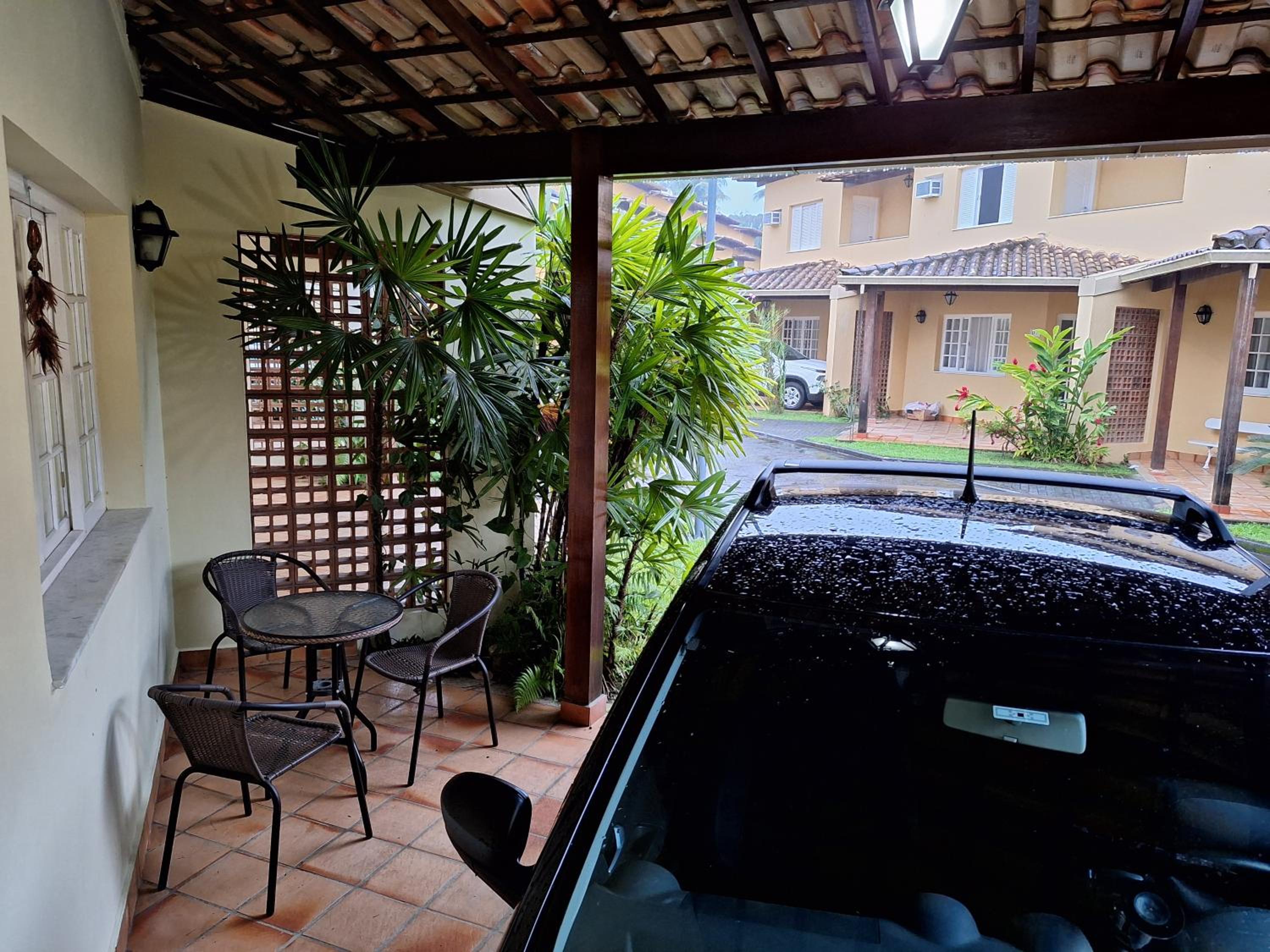 Casa em Paraty - RJ Cond. Fechado
