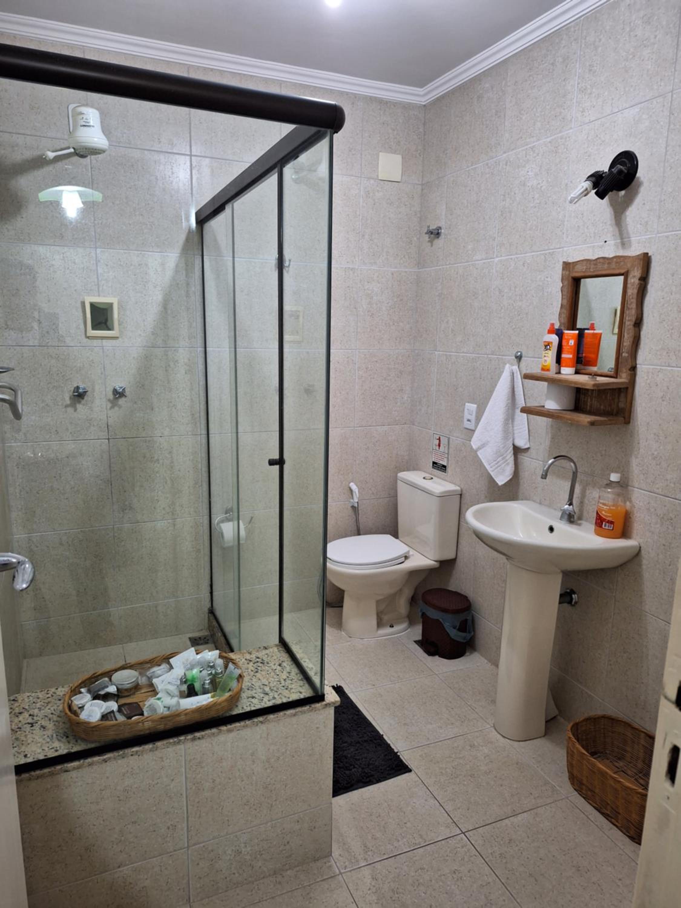 Casa em Paraty - RJ Cond. Fechado