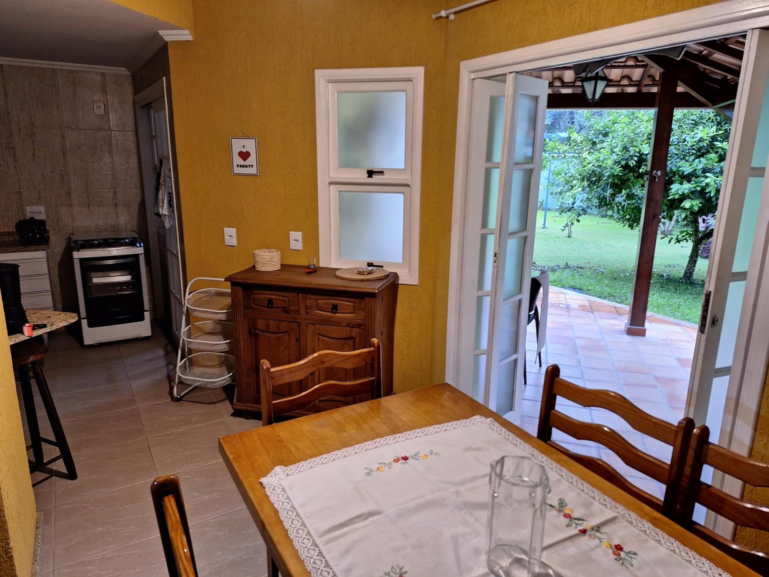 Casa em Paraty - RJ Cond. Fechado