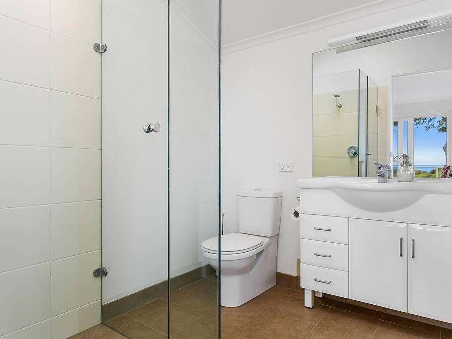 BLAIRGOWRIE VIEWS..front beach location location.