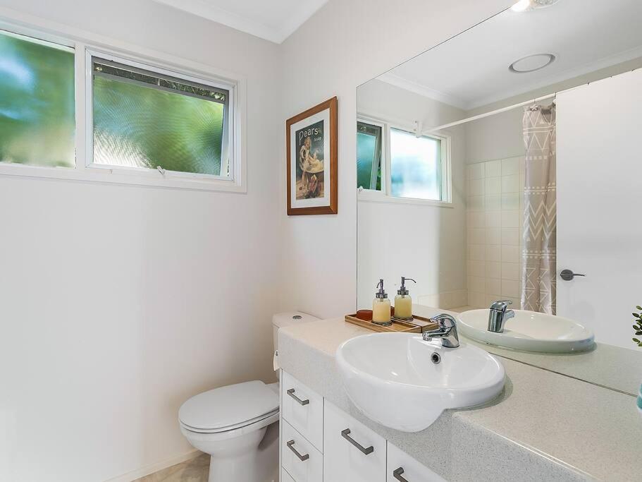 BLAIRGOWRIE VIEWS..front beach location location.