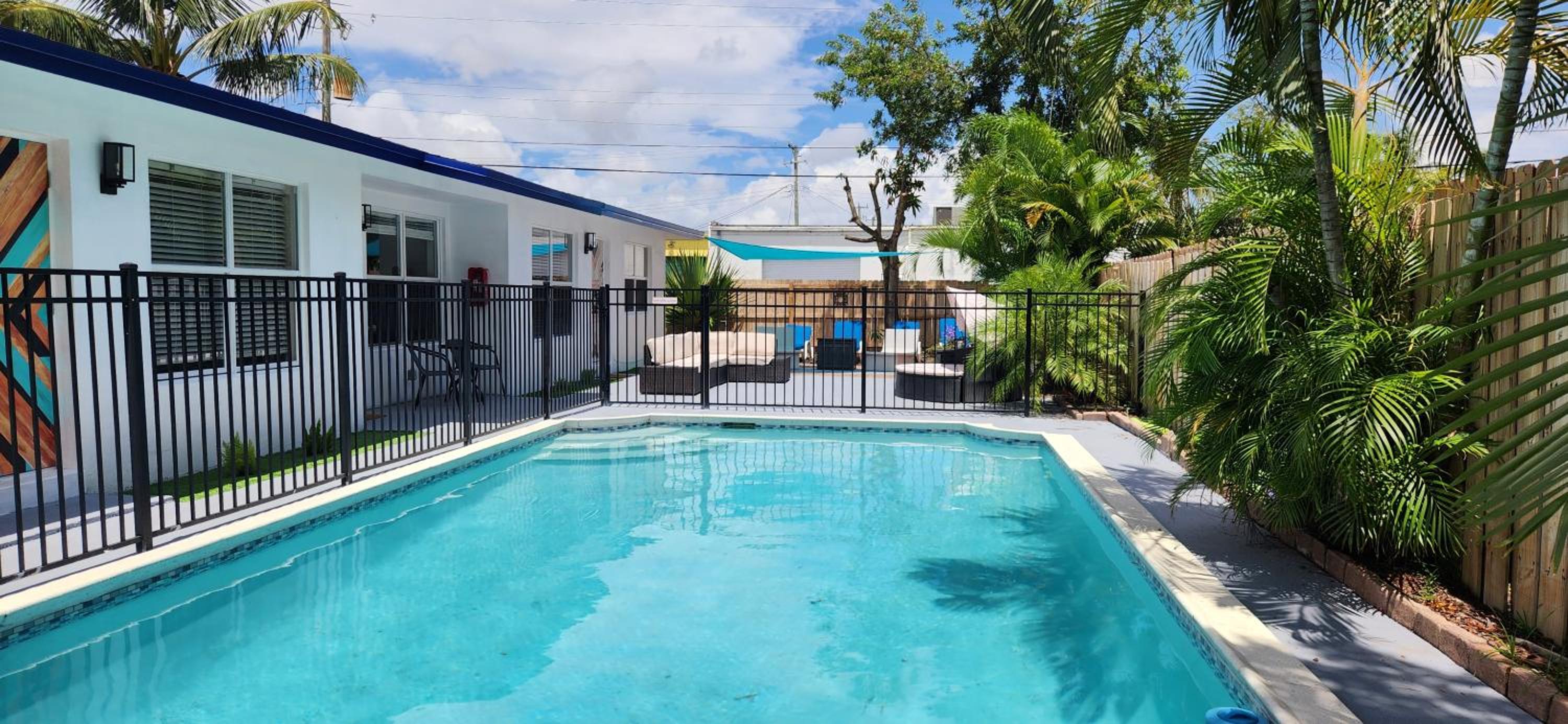 Private Home, KING Room- Pool & Patios - Near Beaches & Dining, photo 74