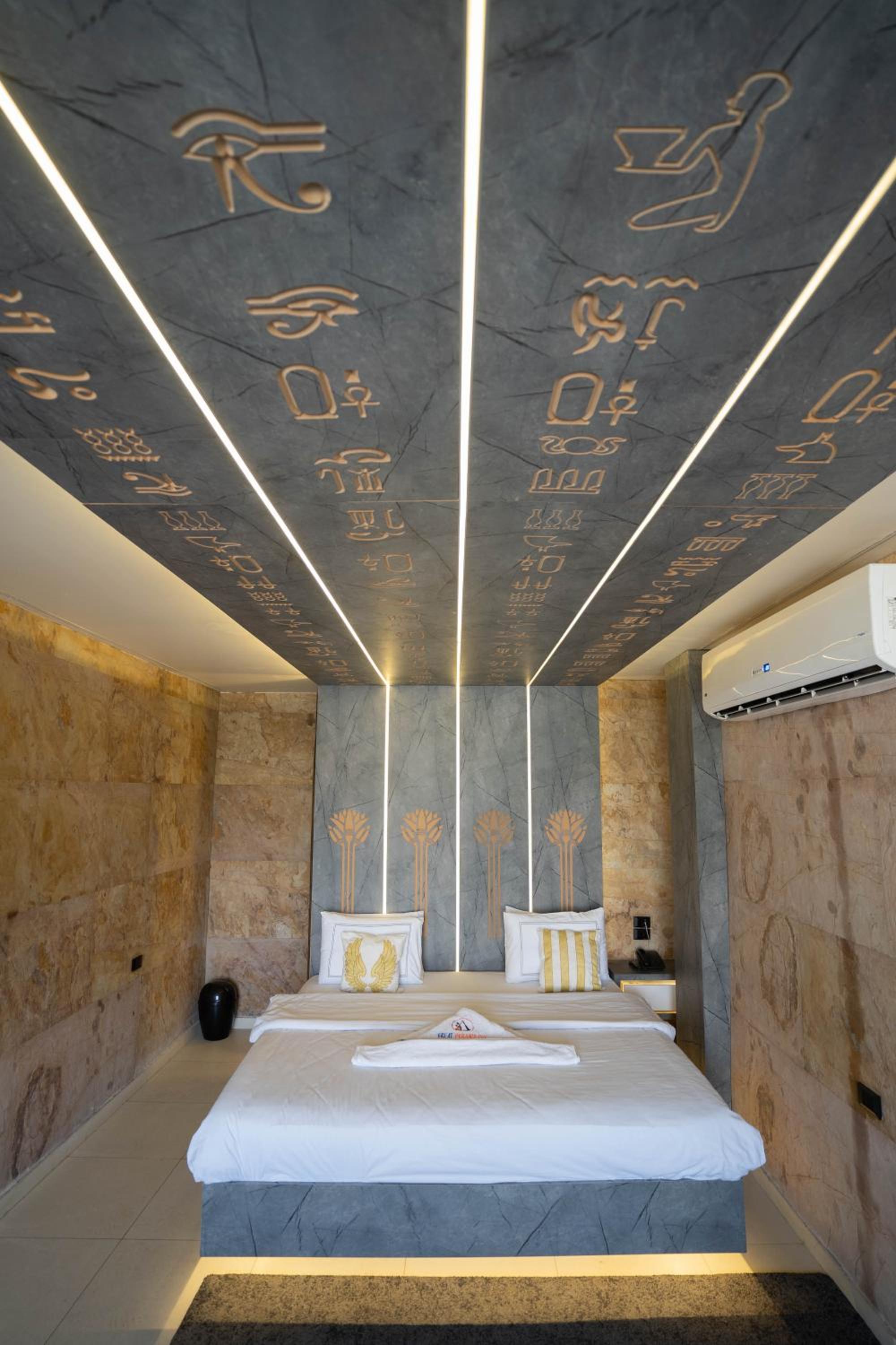Great Pyramid Inn