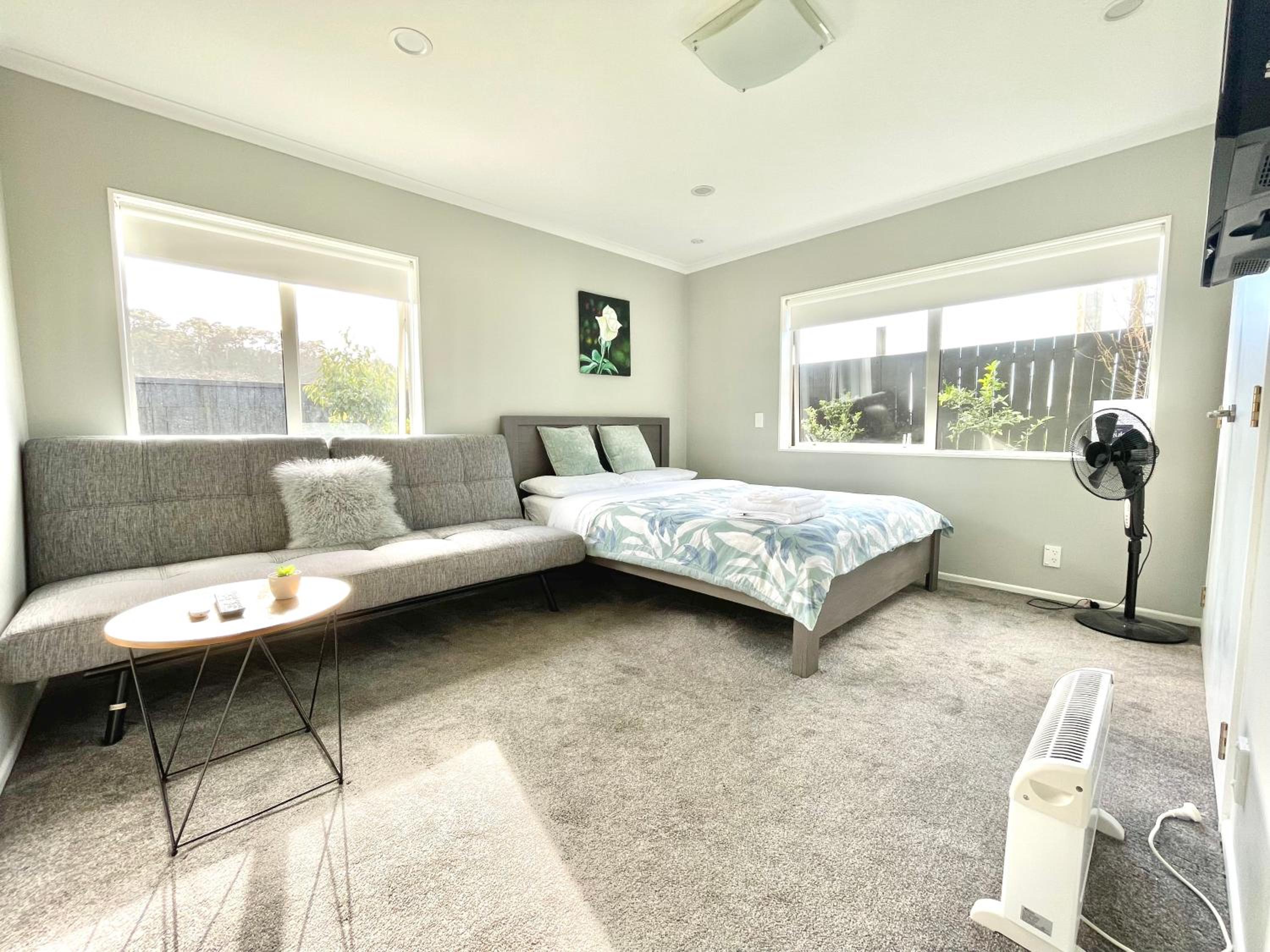 Modern Private 2 Bedroom Home-unit in Albany with Netflix, photo 27