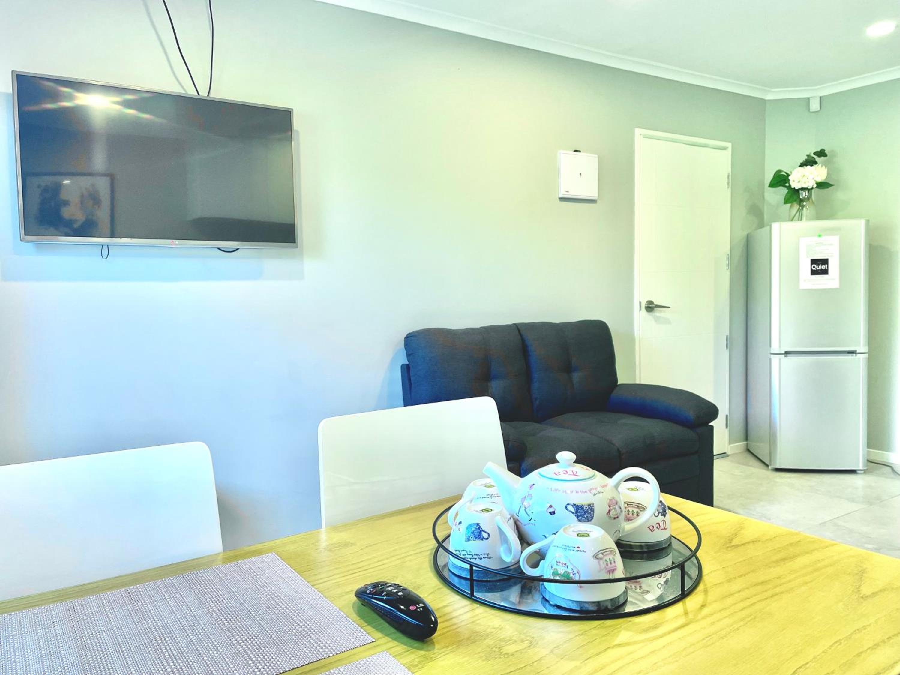 Modern Private 2 Bedroom Home-unit in Albany with Netflix, photo 15