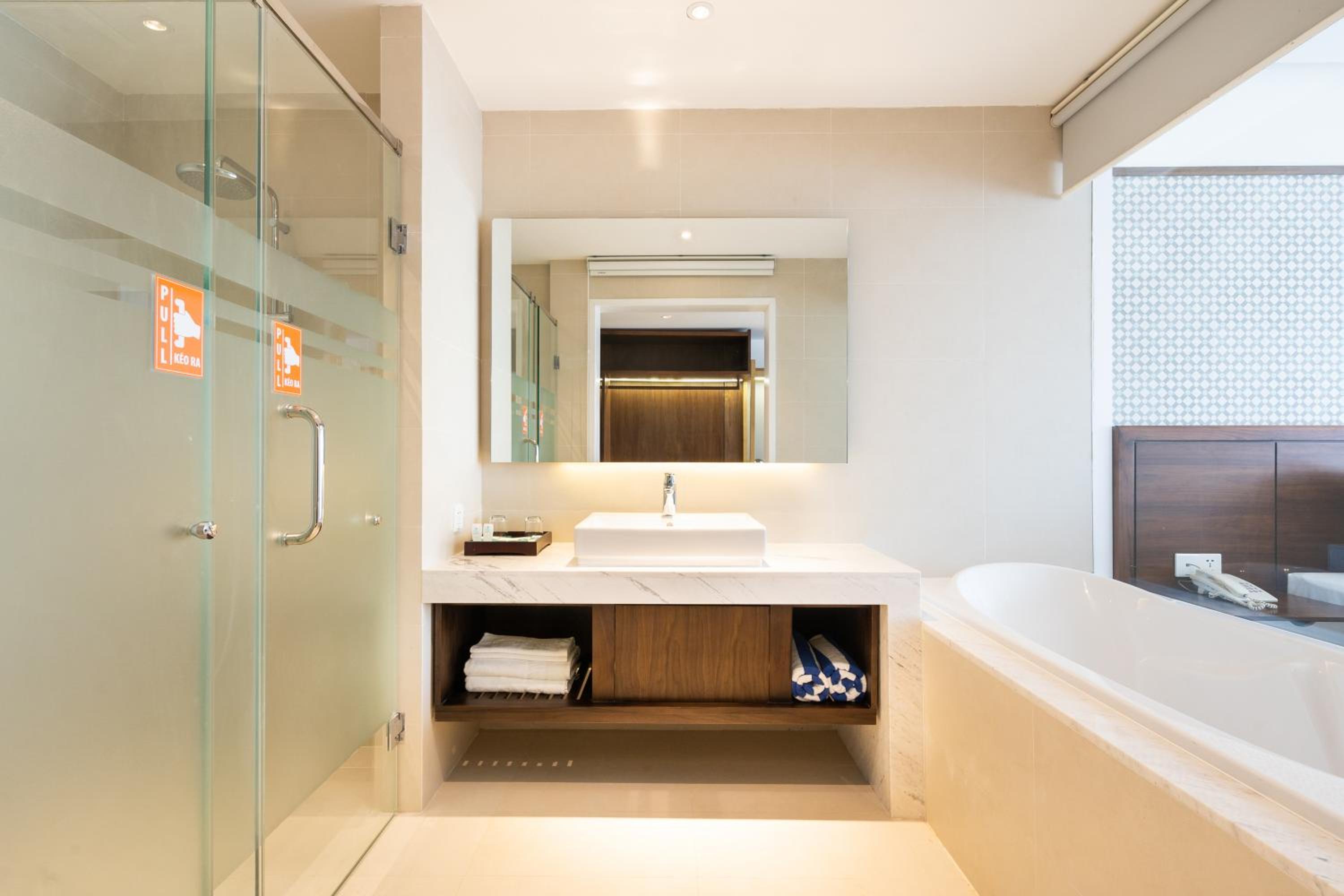 Hoang Ngoc Beach Resort