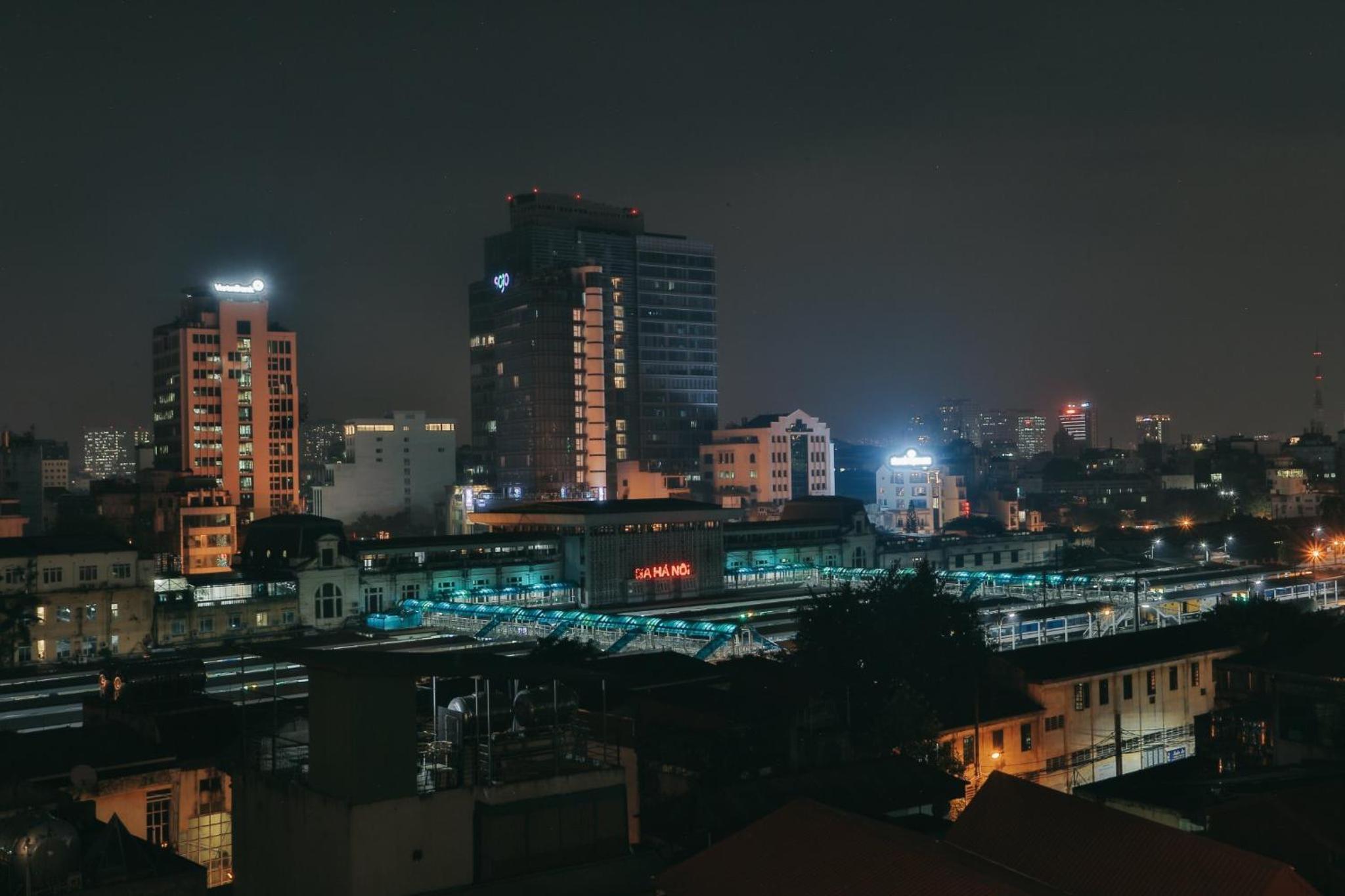 Light House & Rooftop