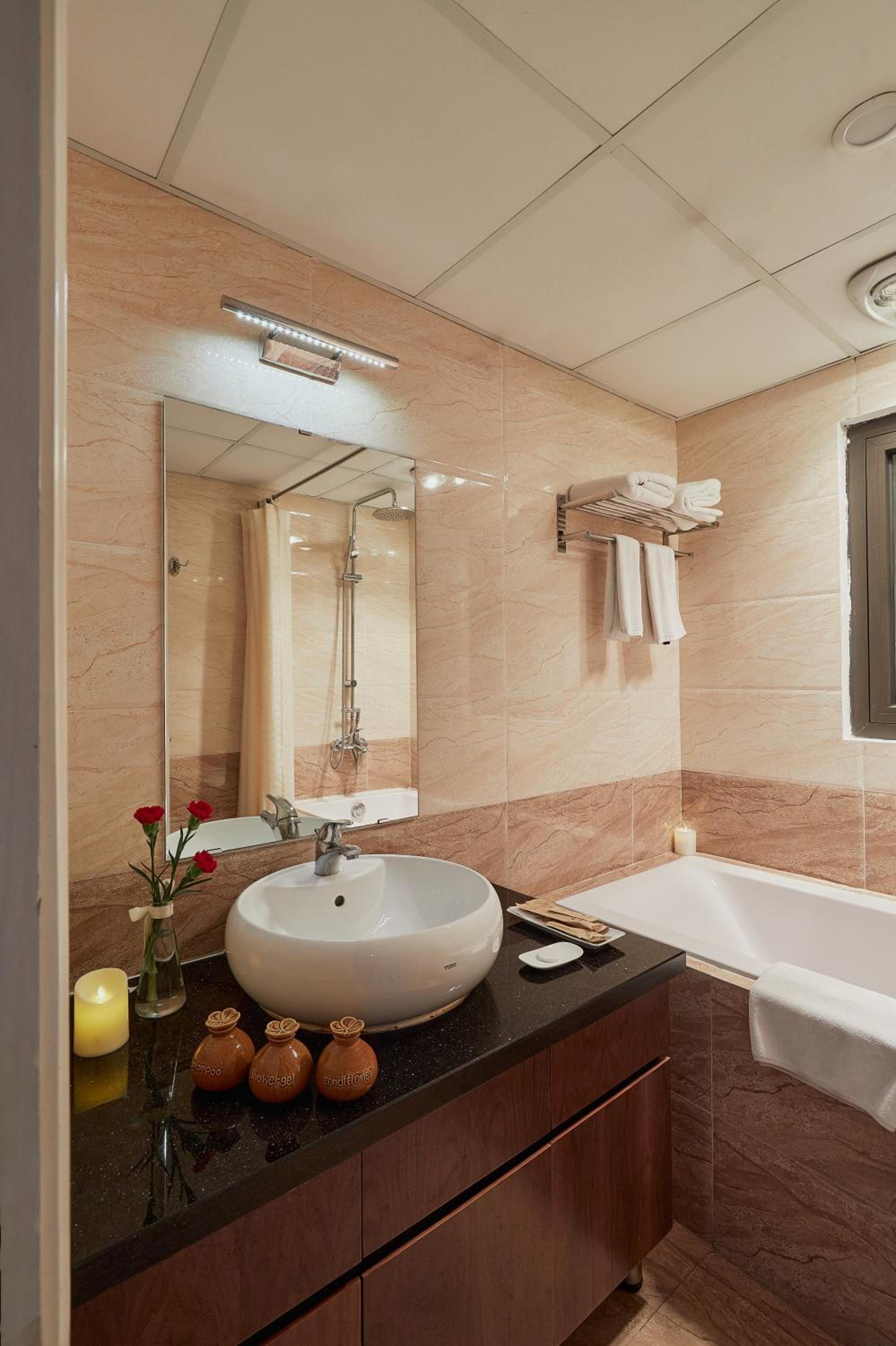 The Bloom Classic - An Excellent Blend of Cozy Living and Urban Relaxation