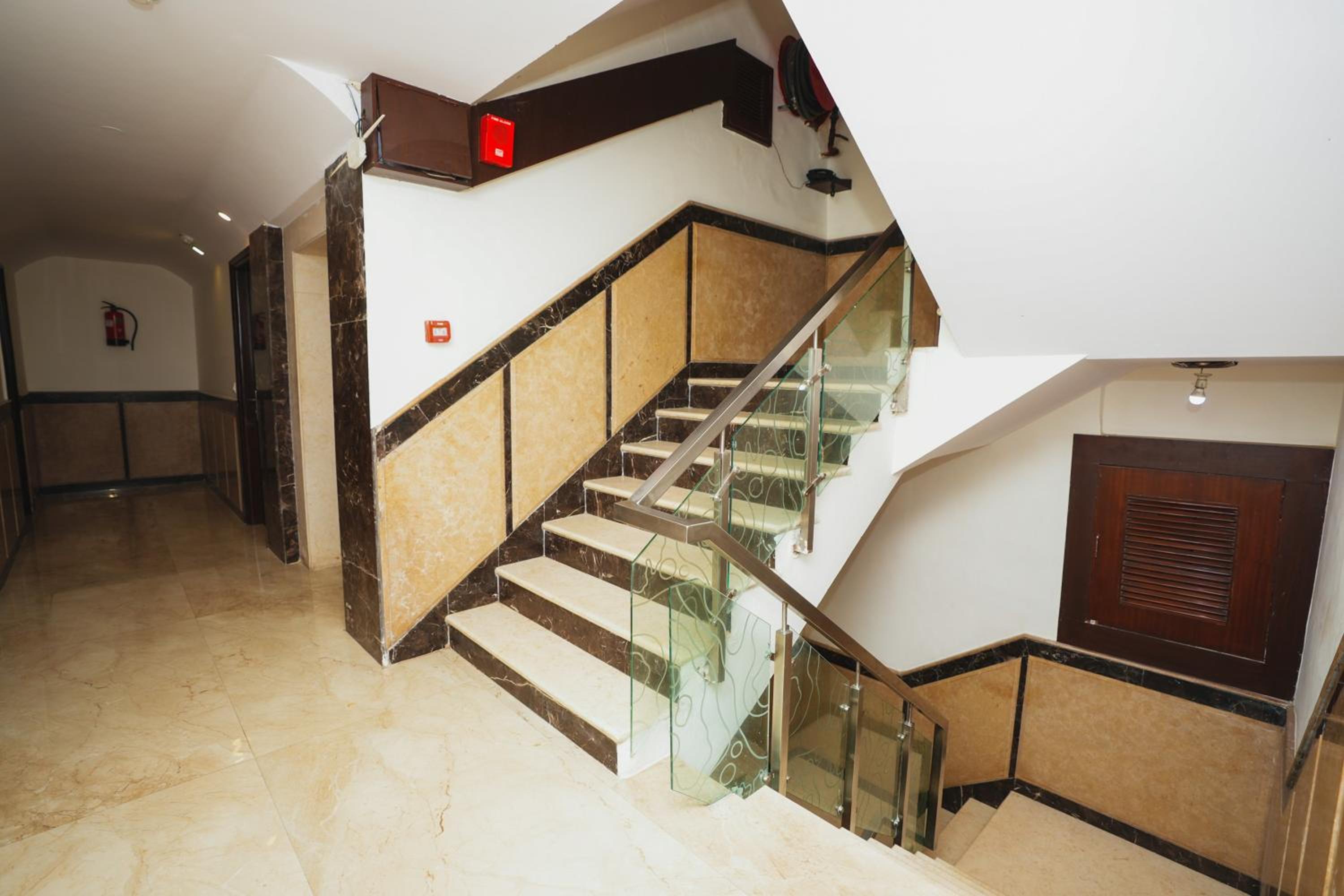 Hotel High 5 Land
