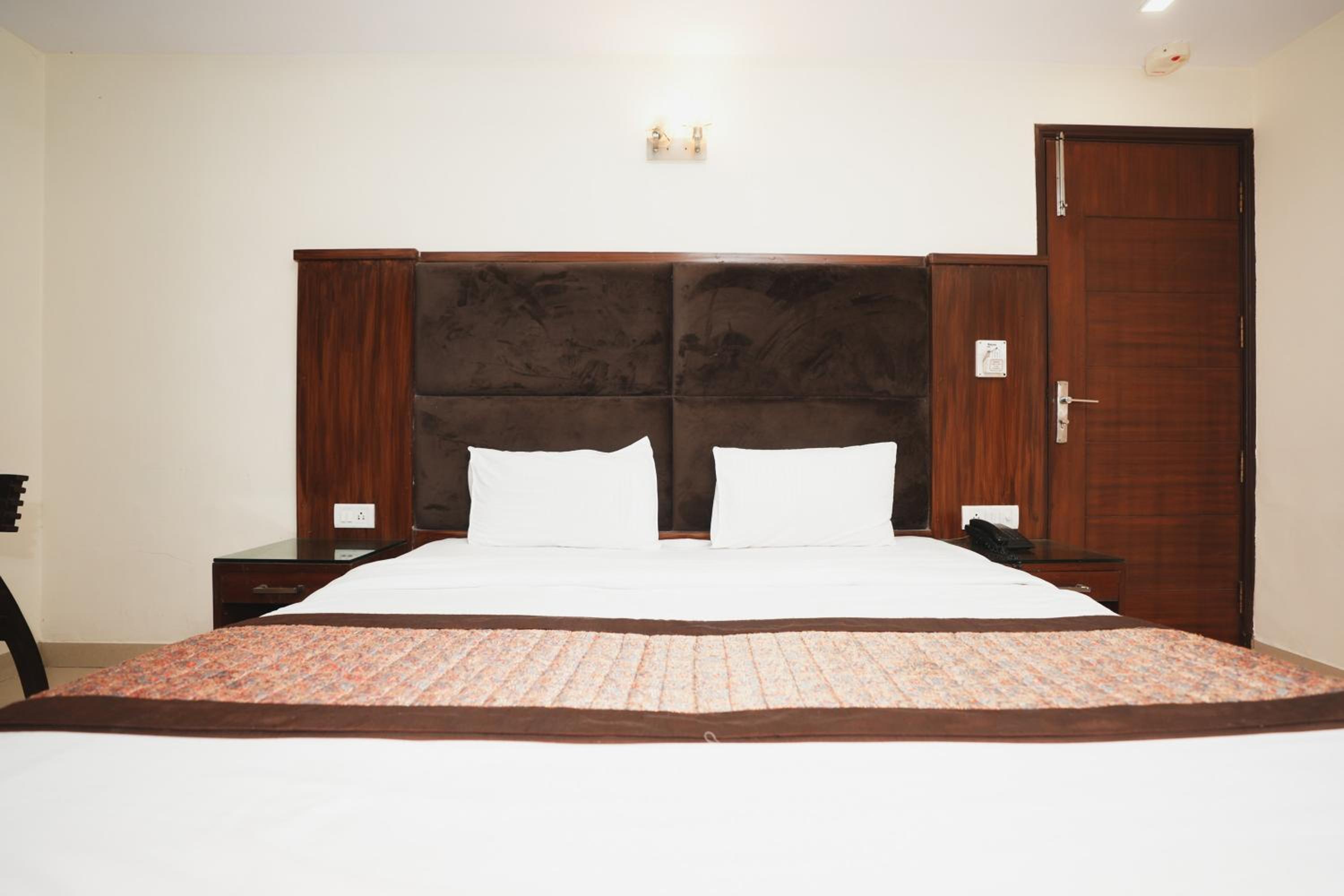 Hotel High 5 Land