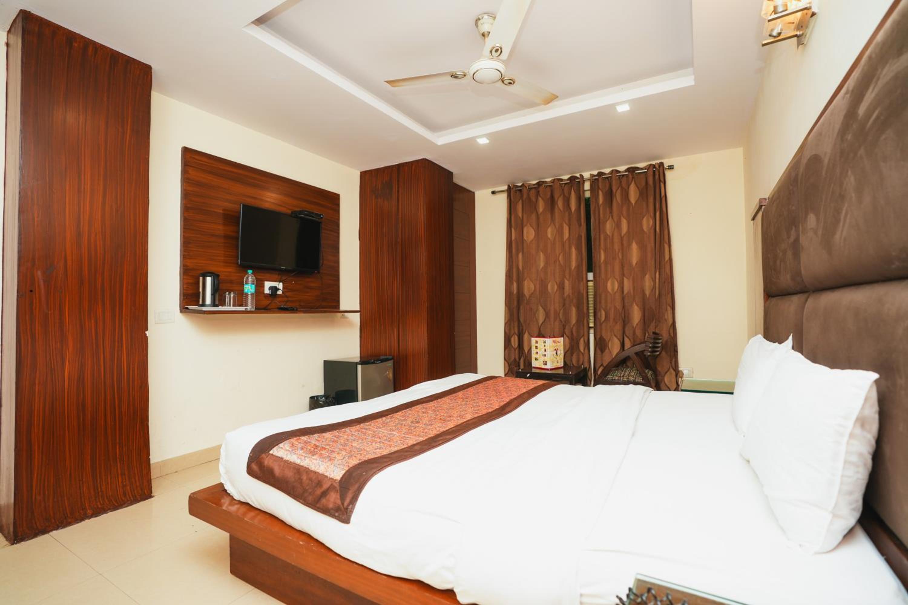 Hotel High 5 Land