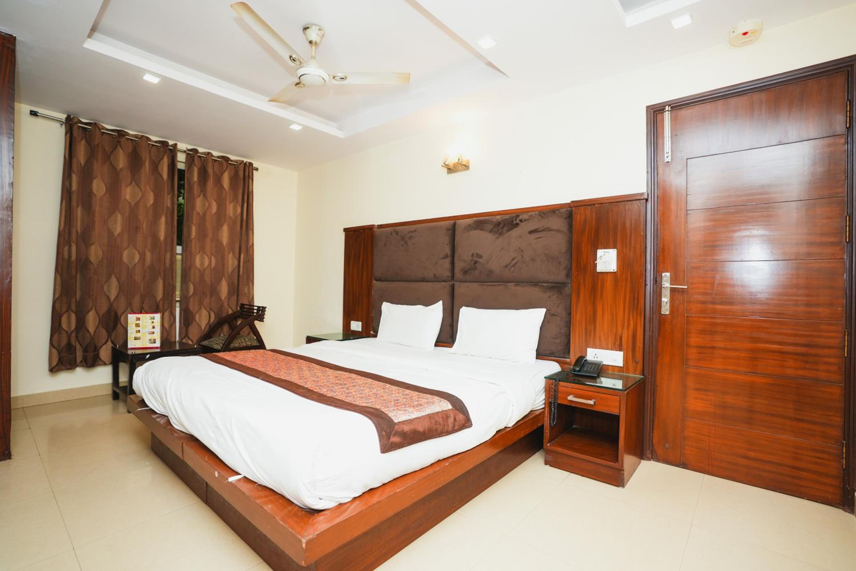 Hotel High 5 Land