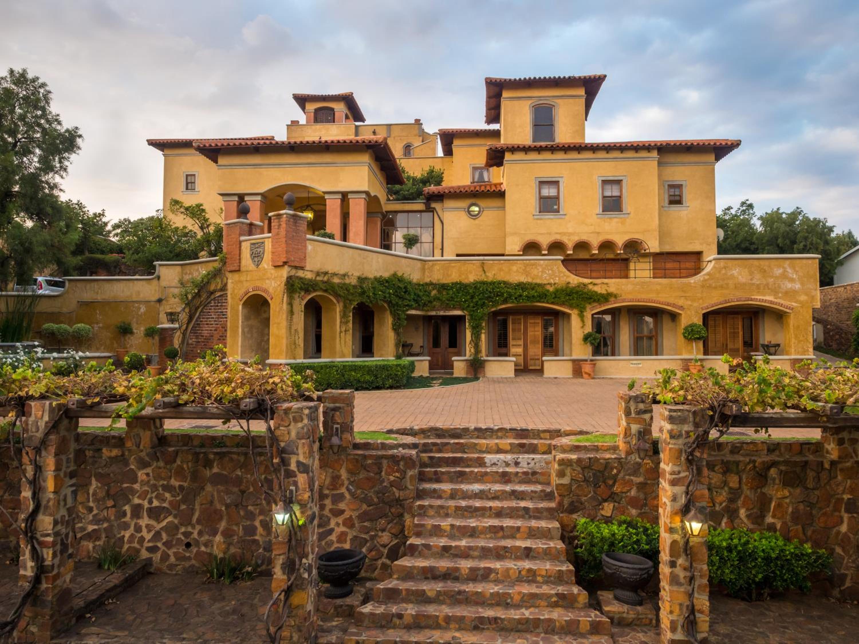 Castello Di Monte