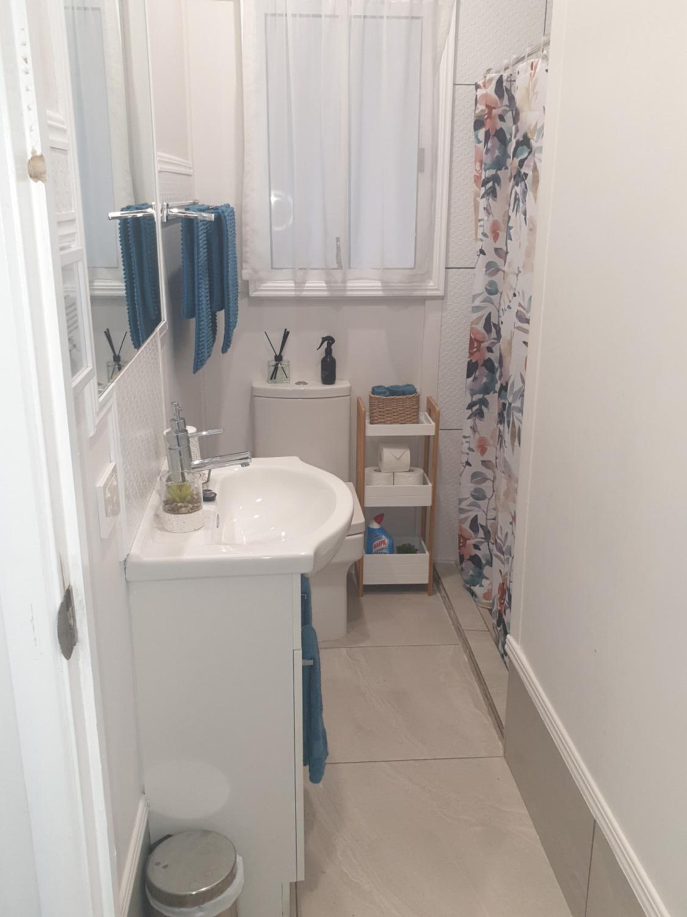 GUESTHOUSE on REGENT BnB- Comfortable & Afforable Accommodation - Image 4