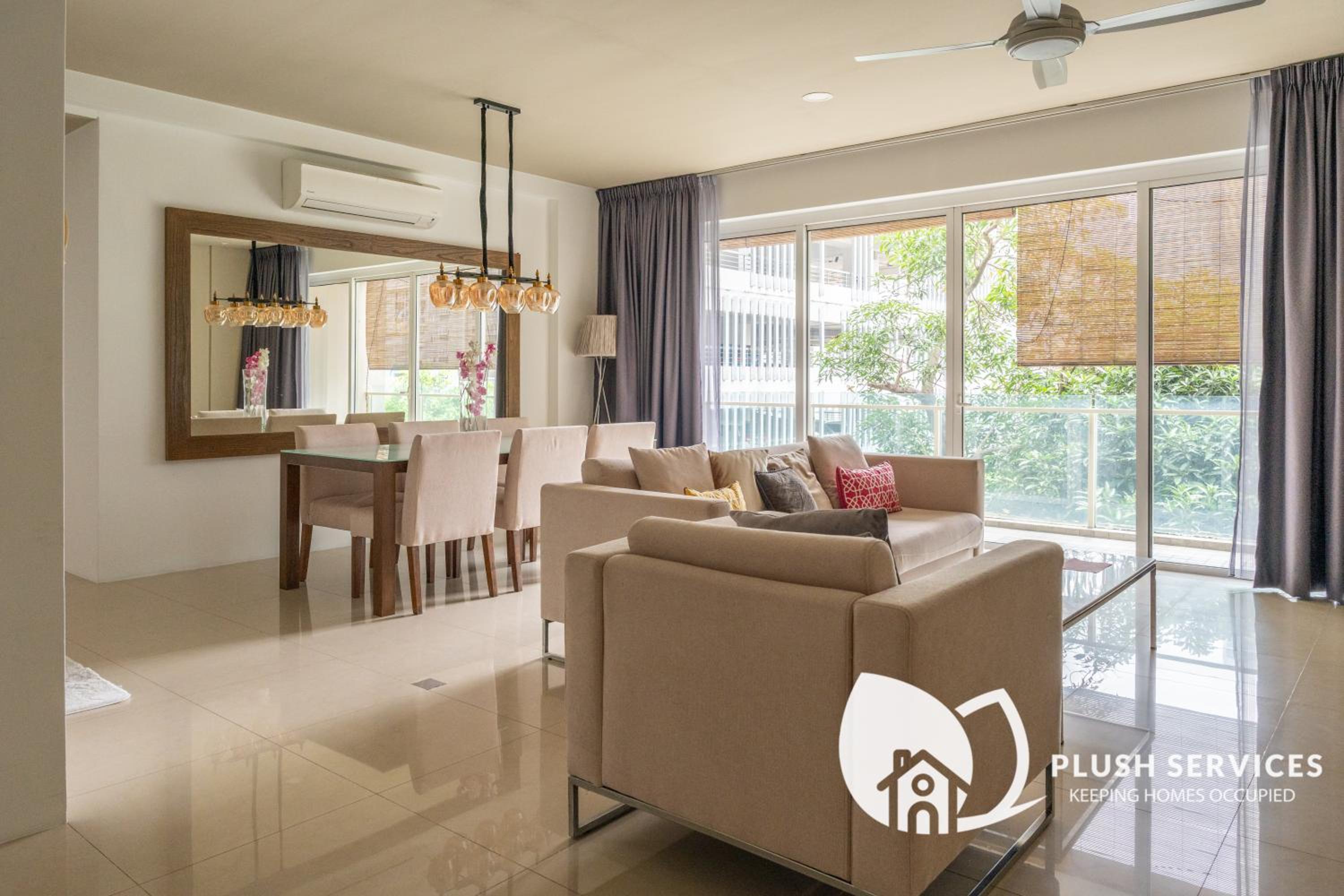 Bintang Goldhill by Plush