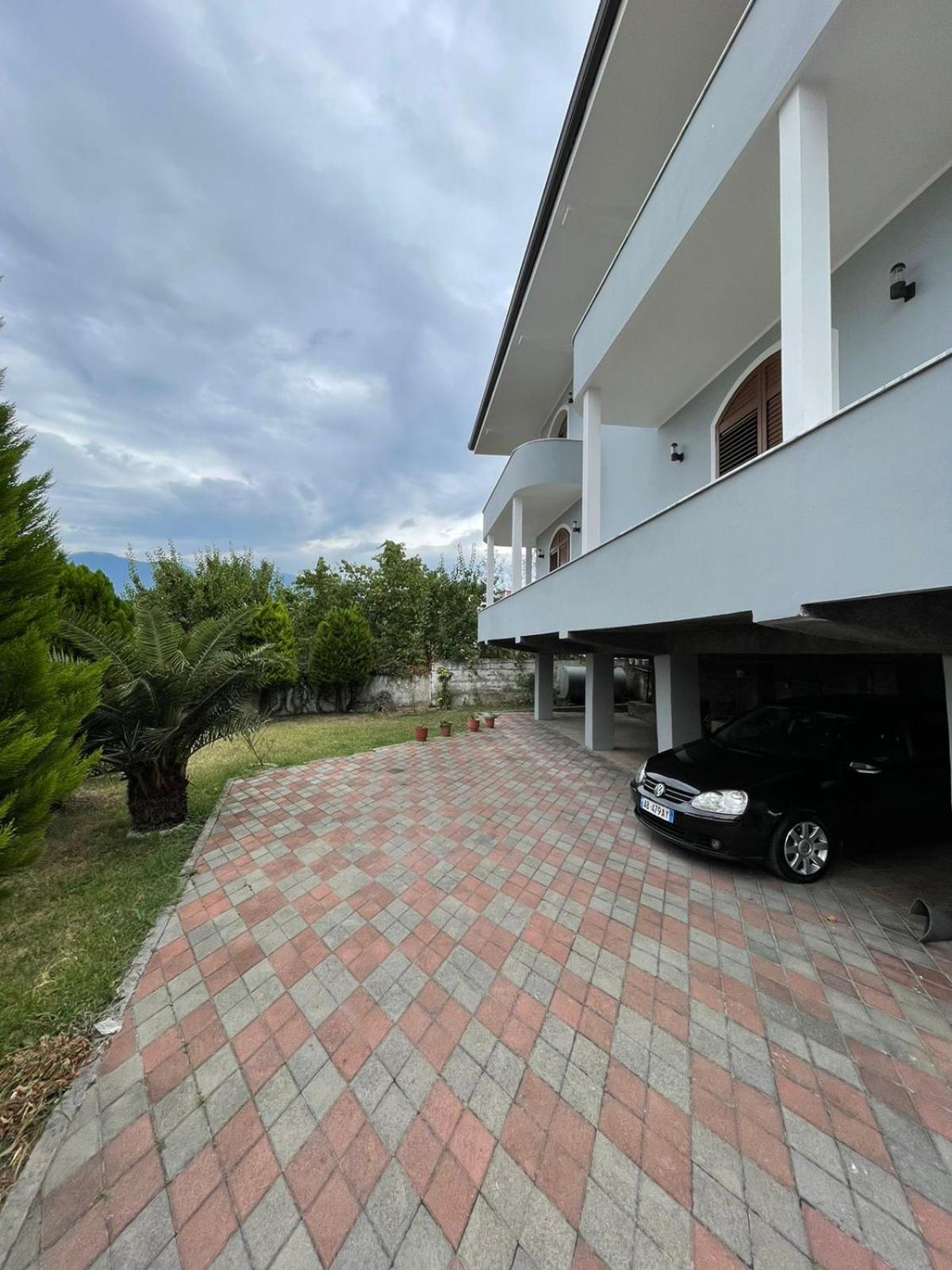 Emanuel's Villa