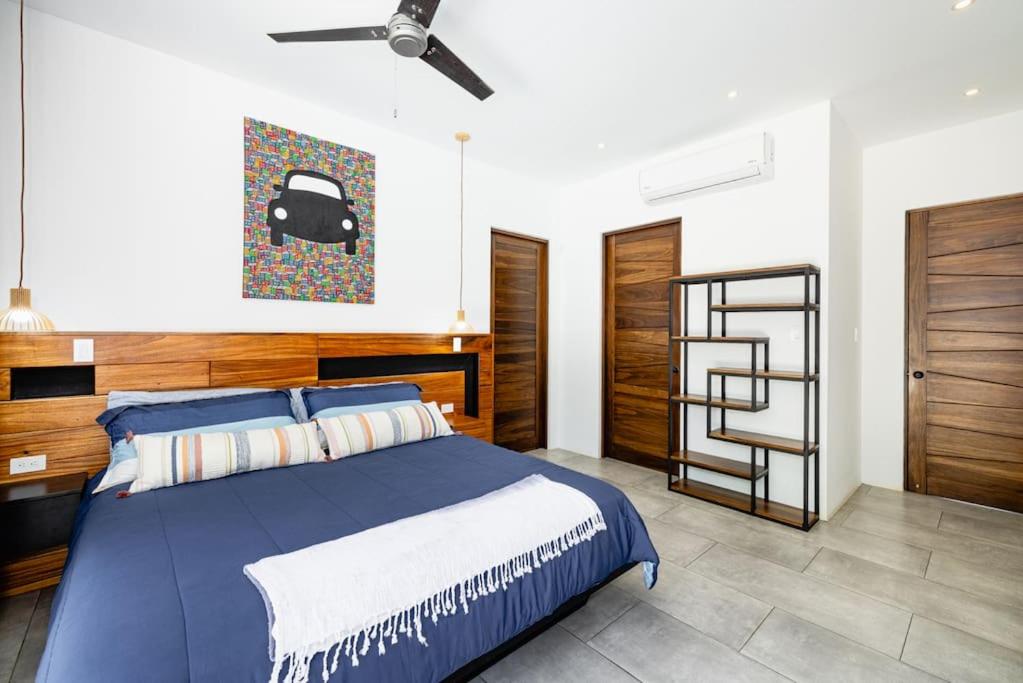 4BDR,pool,chef,secure 5 min to private beach