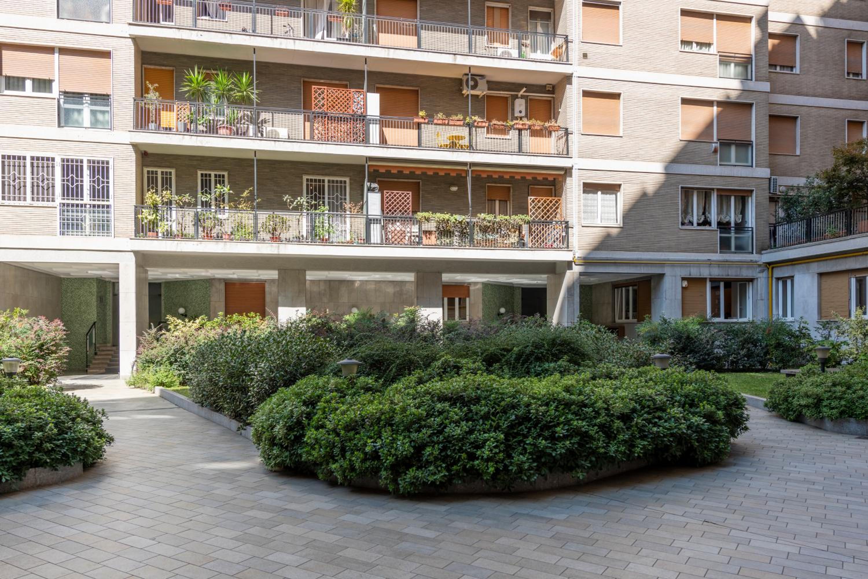 Ferrucci, 6 – Monolocale al settimo cielo