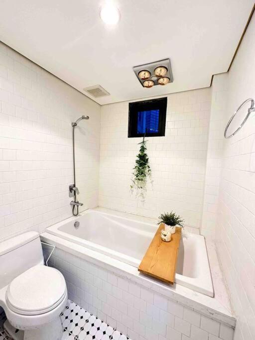 3BDR2WC/Lakeview/Dcapitale