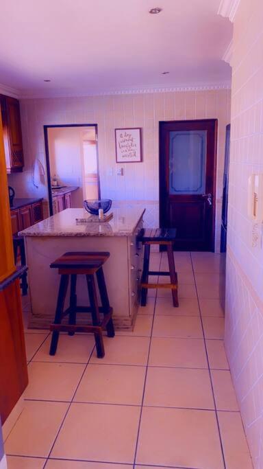 OR Tambo Airport Mansion ,Self Catering Holiday Home
